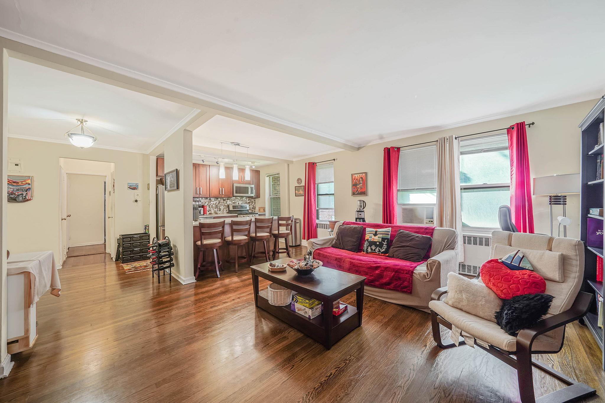 67-66 108th Street # D3, Forest Hills, NY 11375