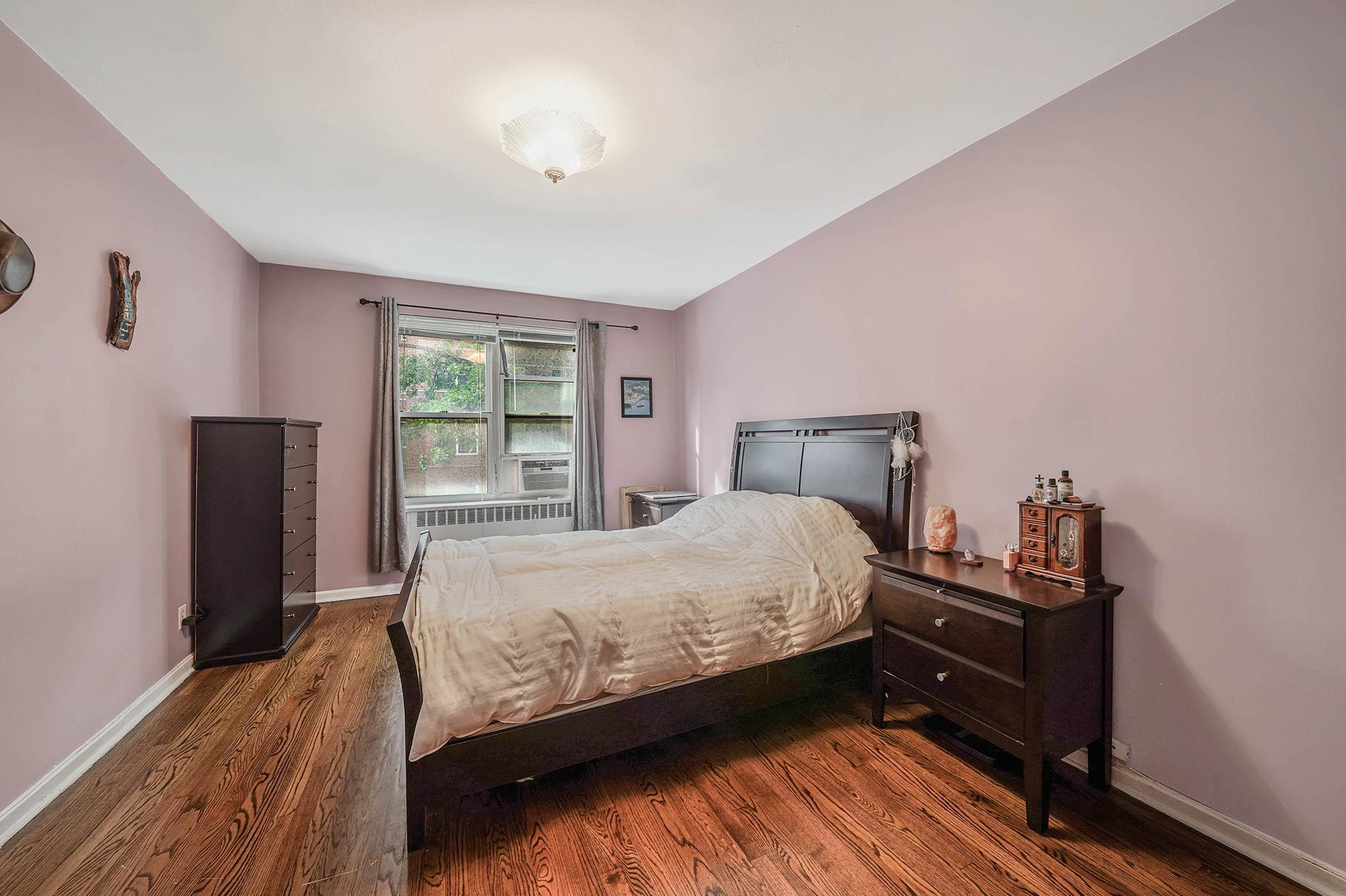 67-66 108th Street # D3, Forest Hills, NY 11375