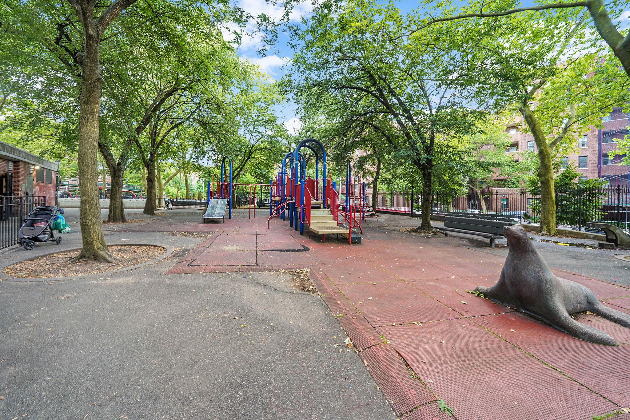 67-66 108th Street # D3, Forest Hills, NY 11375