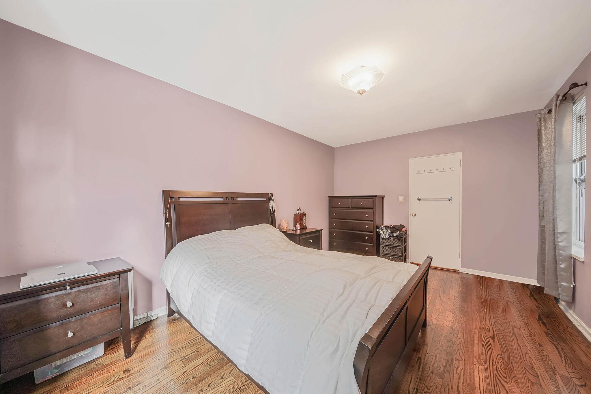 67-66 108th Street # D3, Forest Hills, NY 11375