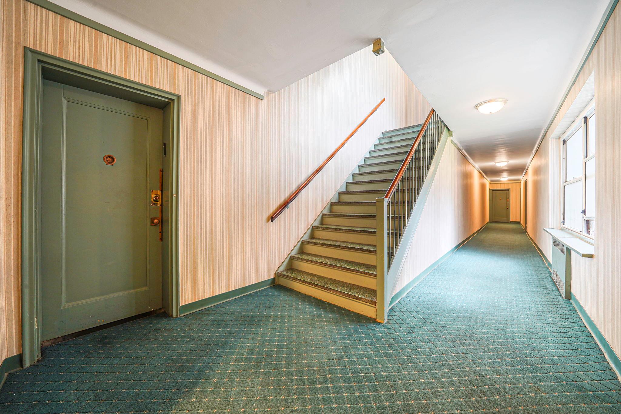 67-66 108th Street # D3, Forest Hills, NY 11375