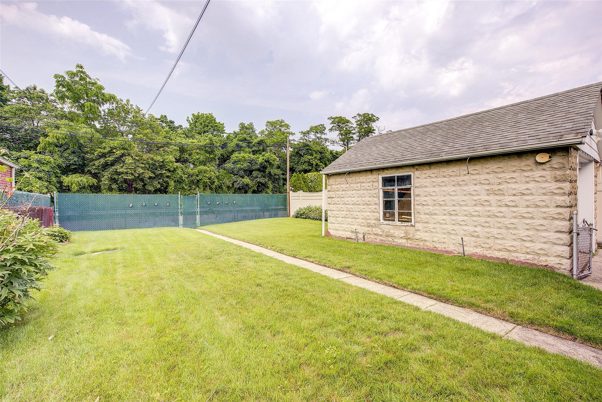 163-49 15th Drive, Whitestone, NY 11357