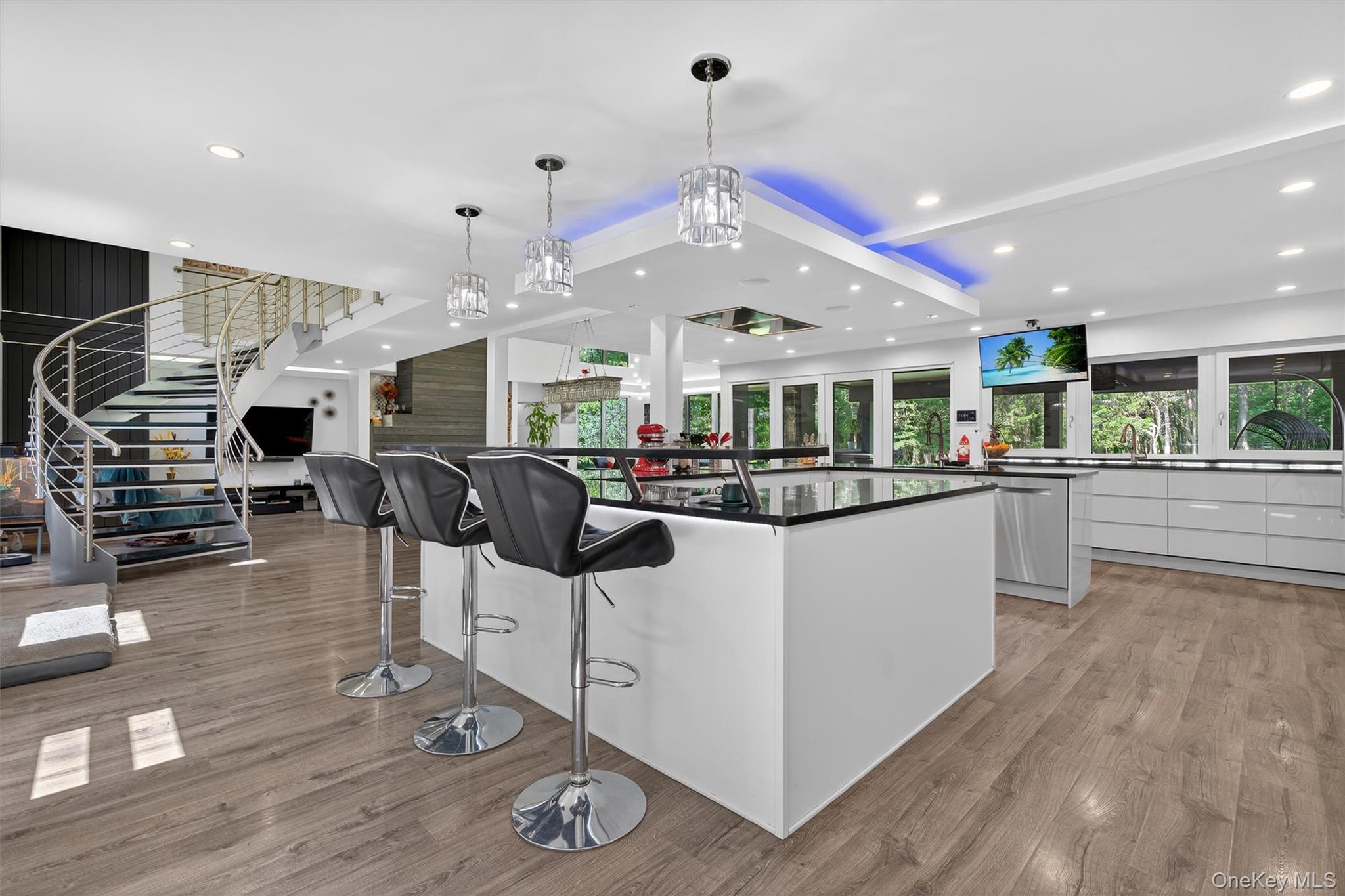 41 Sand Hill Lane, Florida, NY 10921