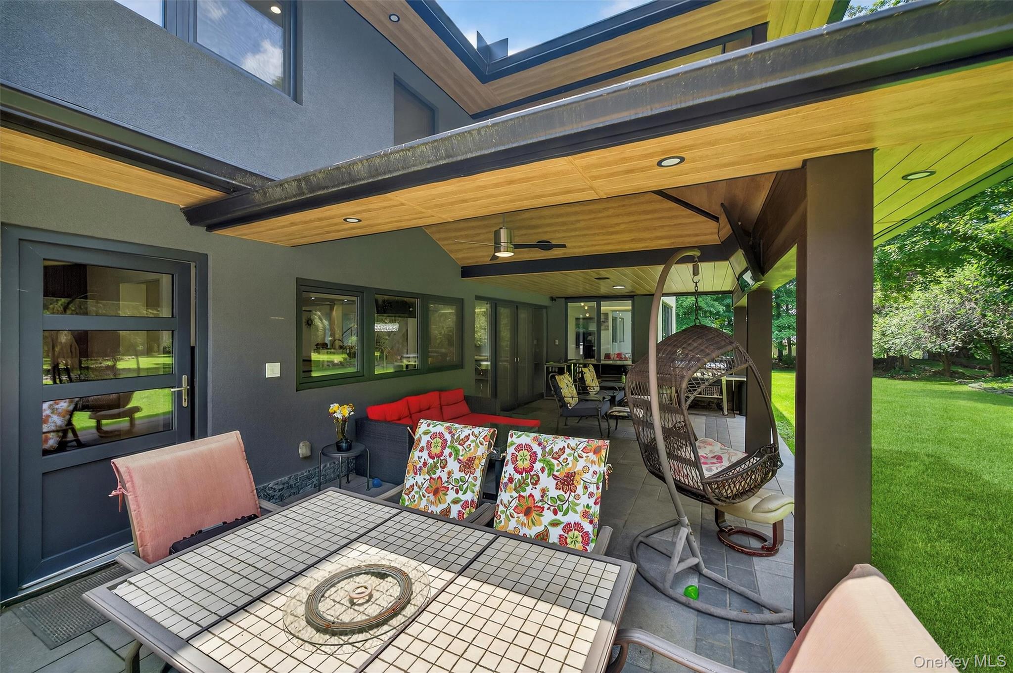 41 Sand Hill Lane, Florida, NY 10921