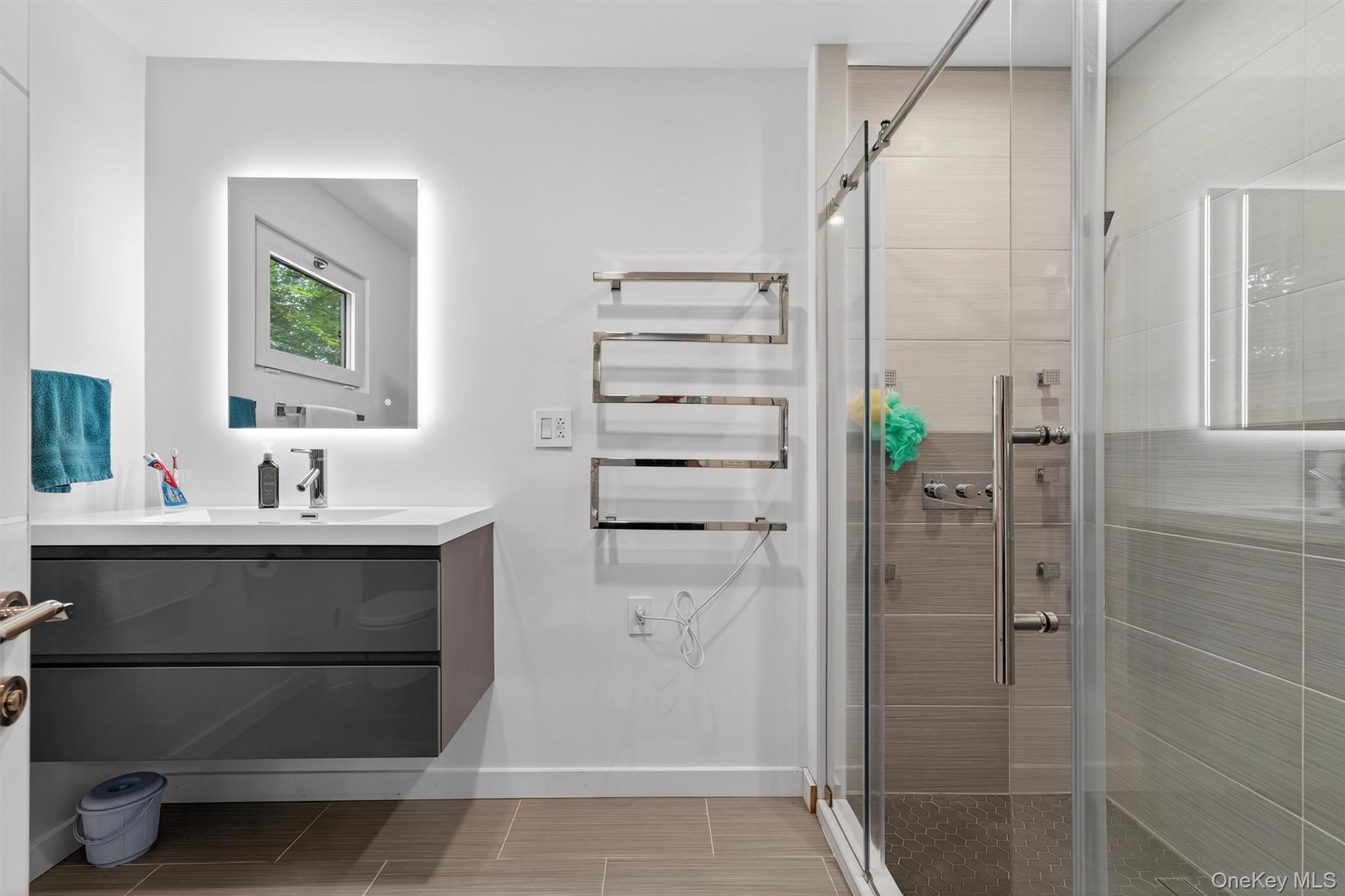 41 Sand Hill Lane, Florida, NY 10921