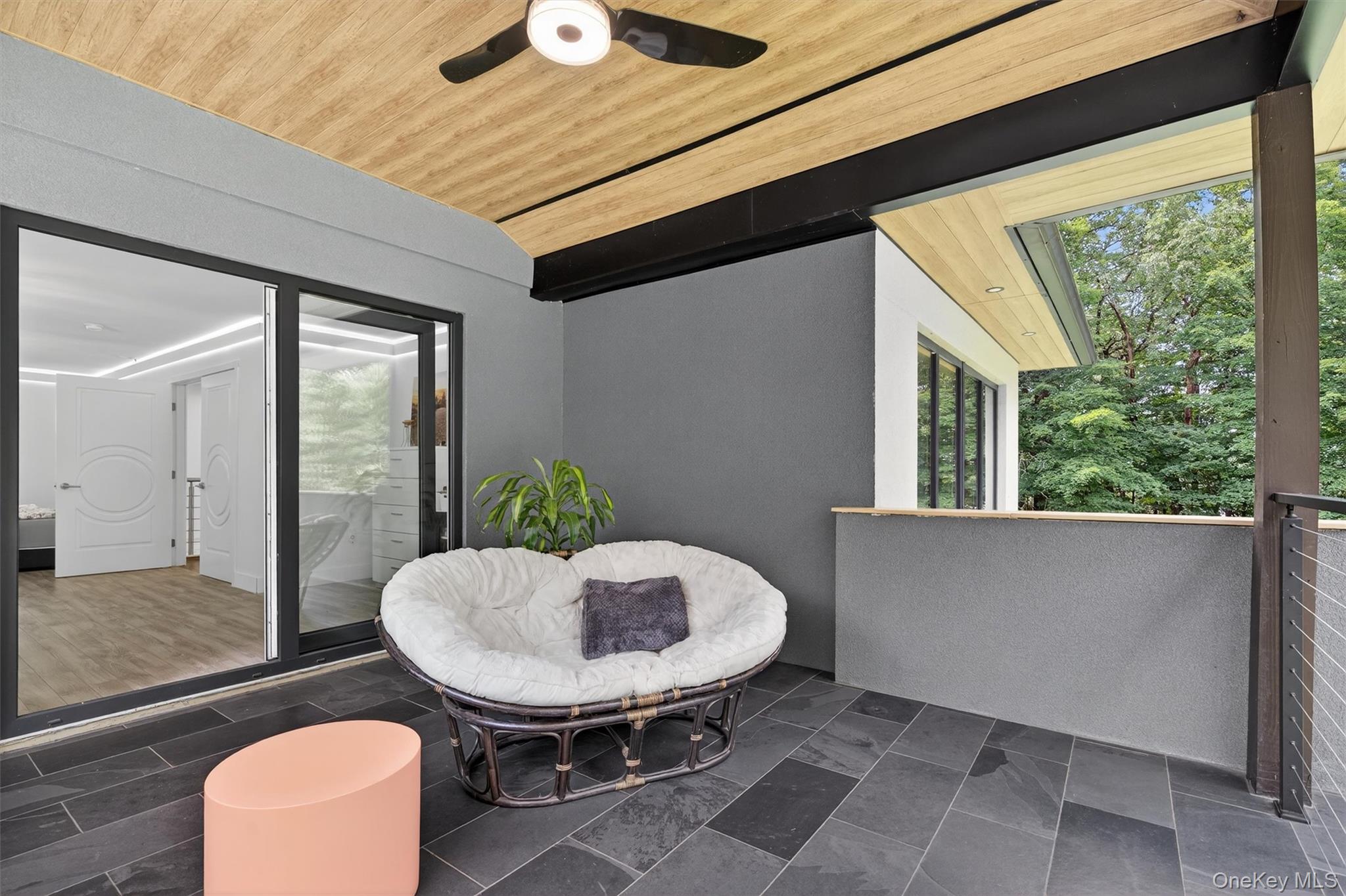 41 Sand Hill Lane, Florida, NY 10921