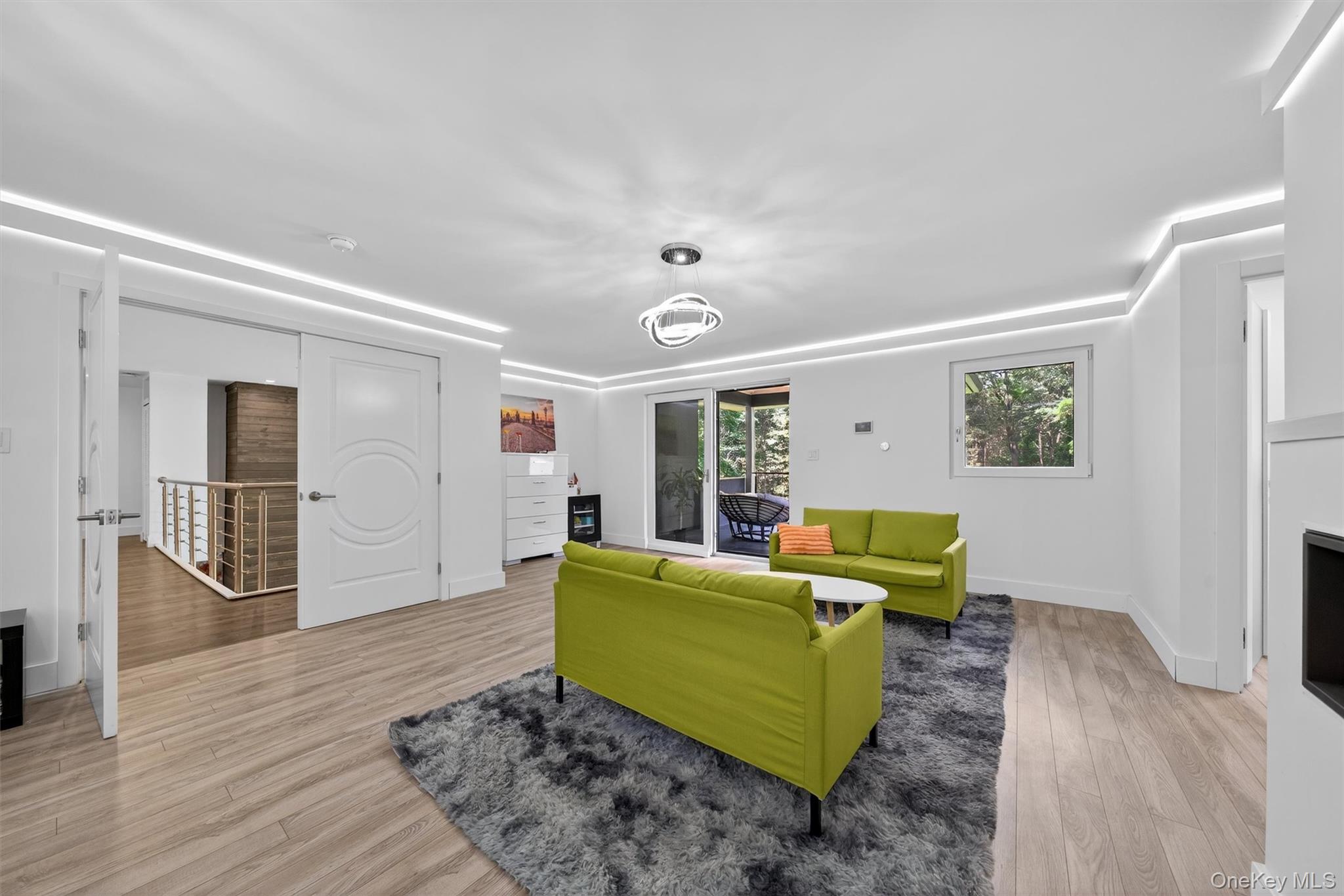 41 Sand Hill Lane, Florida, NY 10921