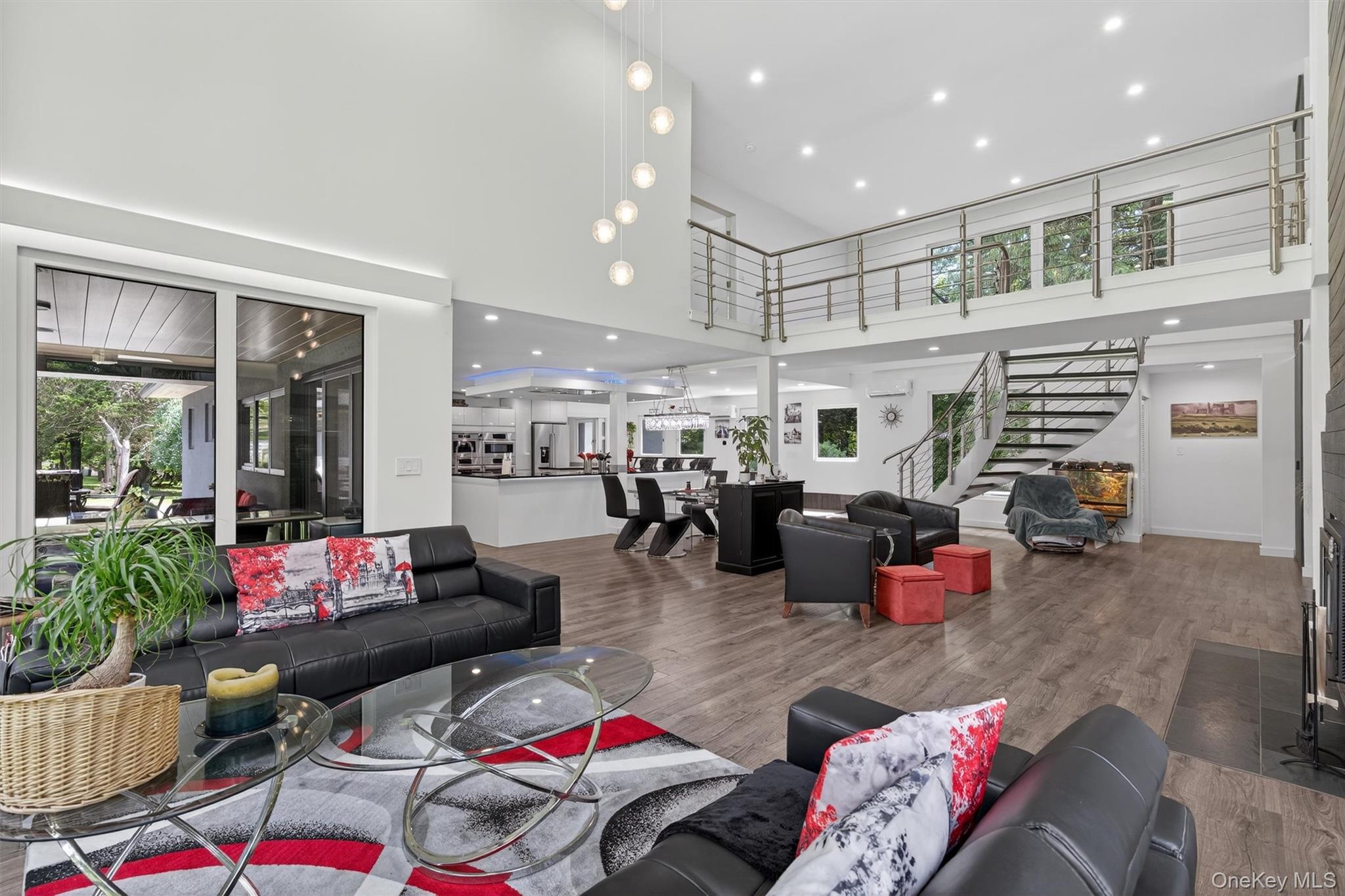 41 Sand Hill Lane, Florida, NY 10921