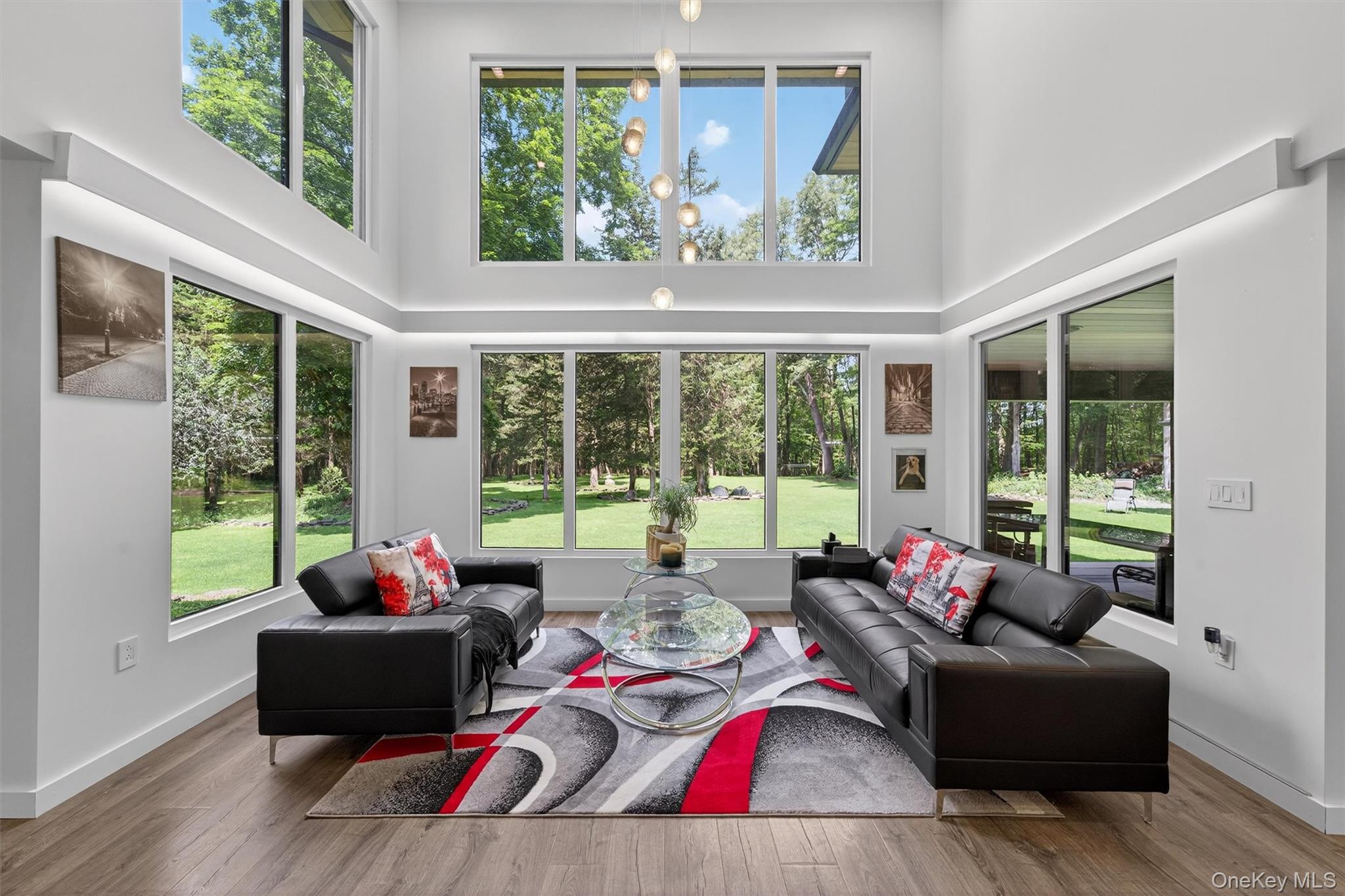 41 Sand Hill Lane, Florida, NY 10921