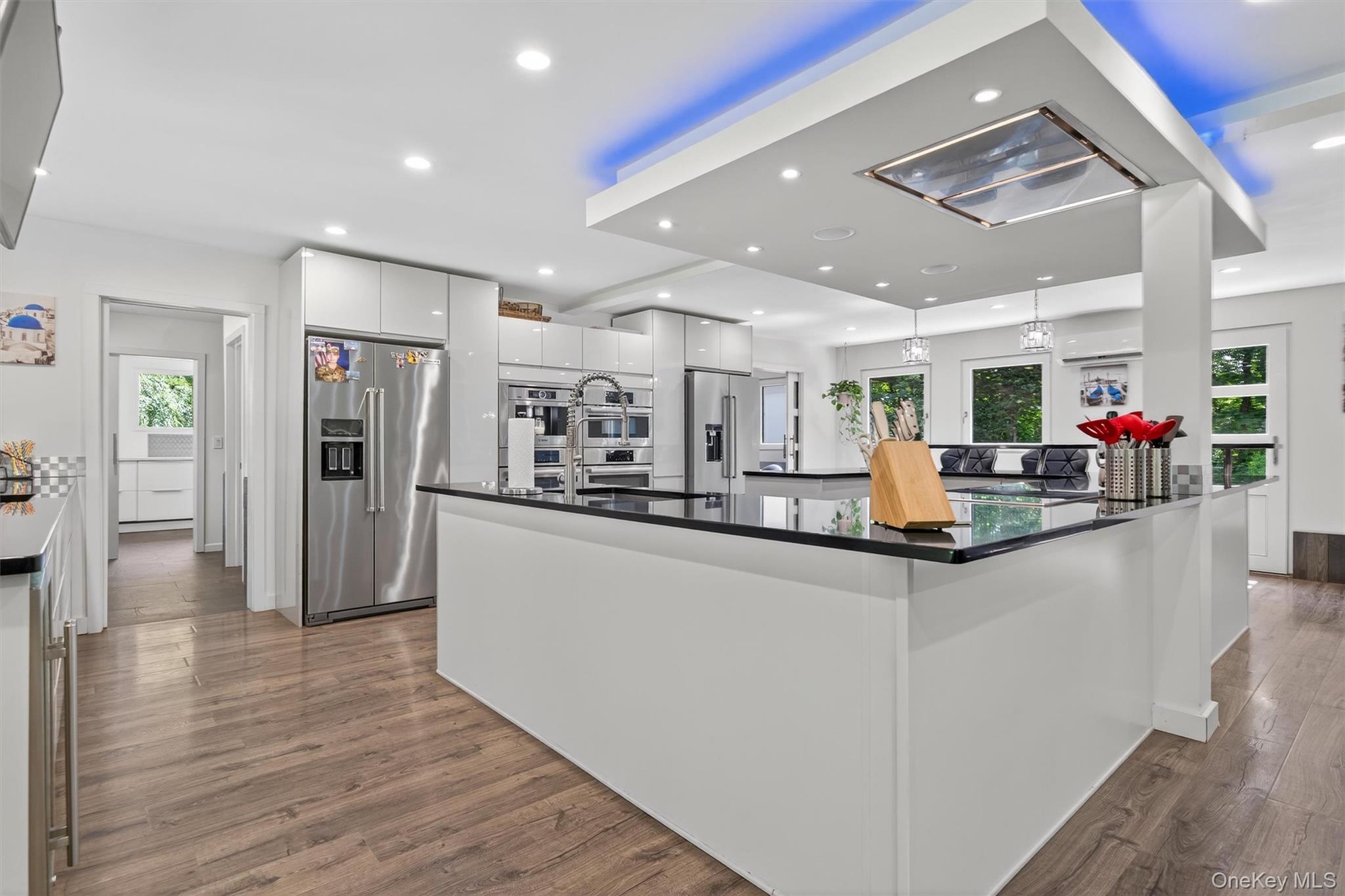 41 Sand Hill Lane, Florida, NY 10921