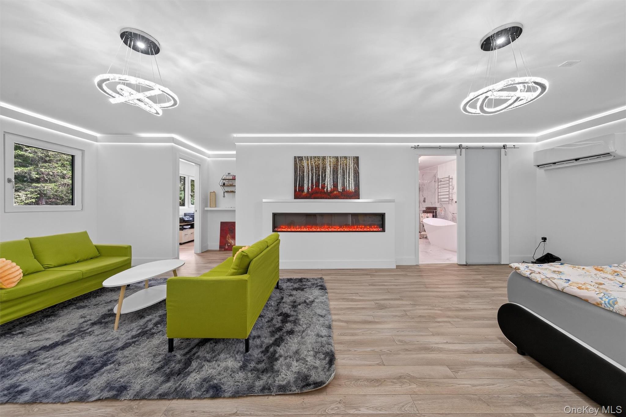 41 Sand Hill Lane, Florida, NY 10921