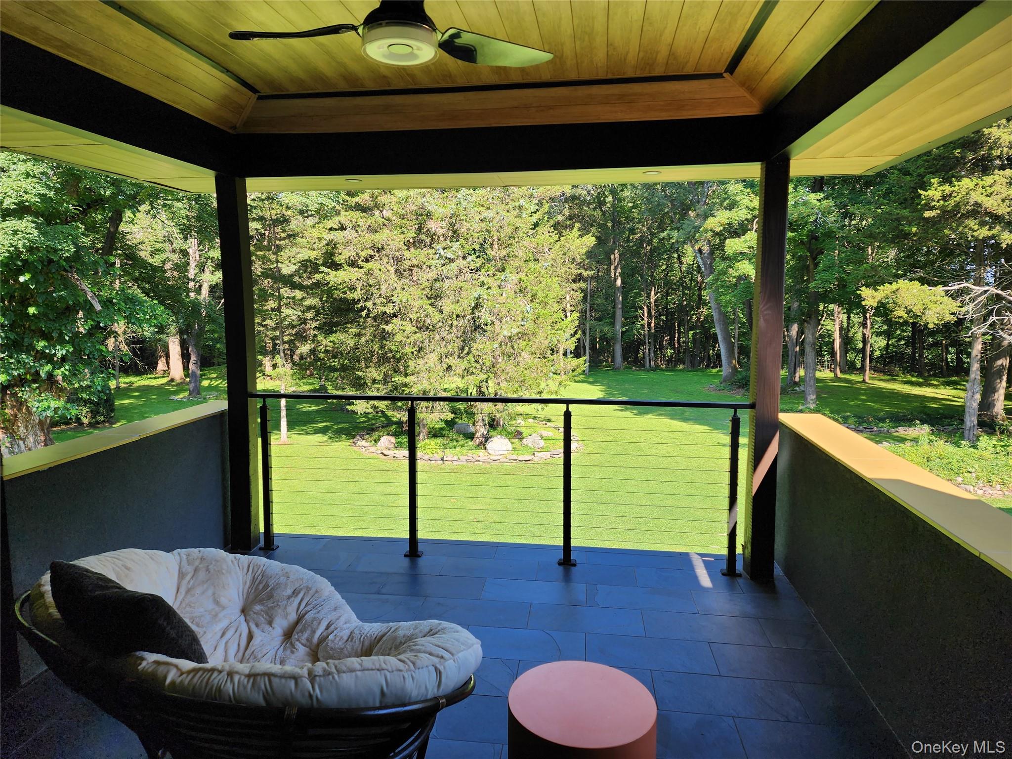 41 Sand Hill Lane, Florida, NY 10921