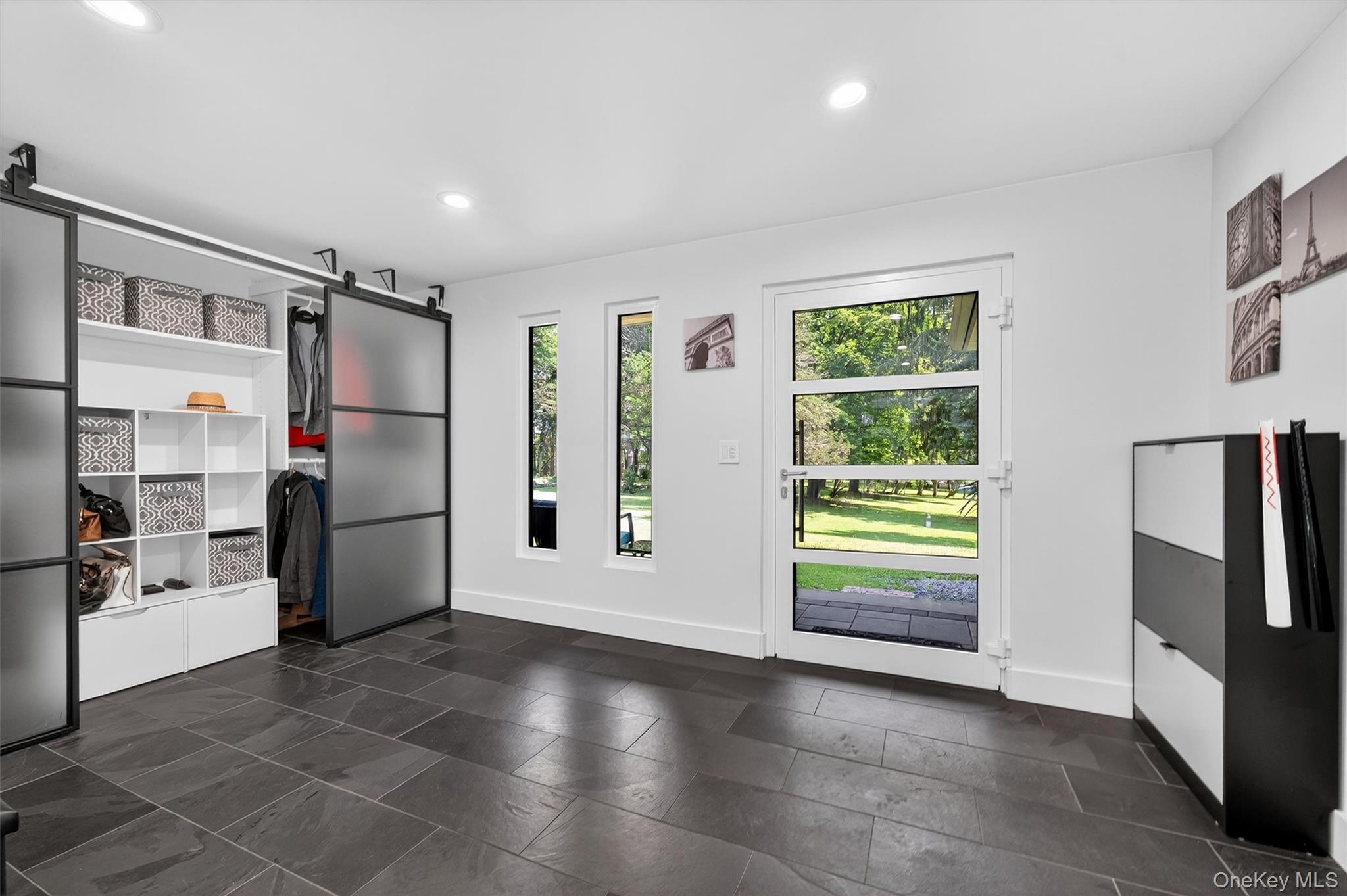 41 Sand Hill Lane, Florida, NY 10921