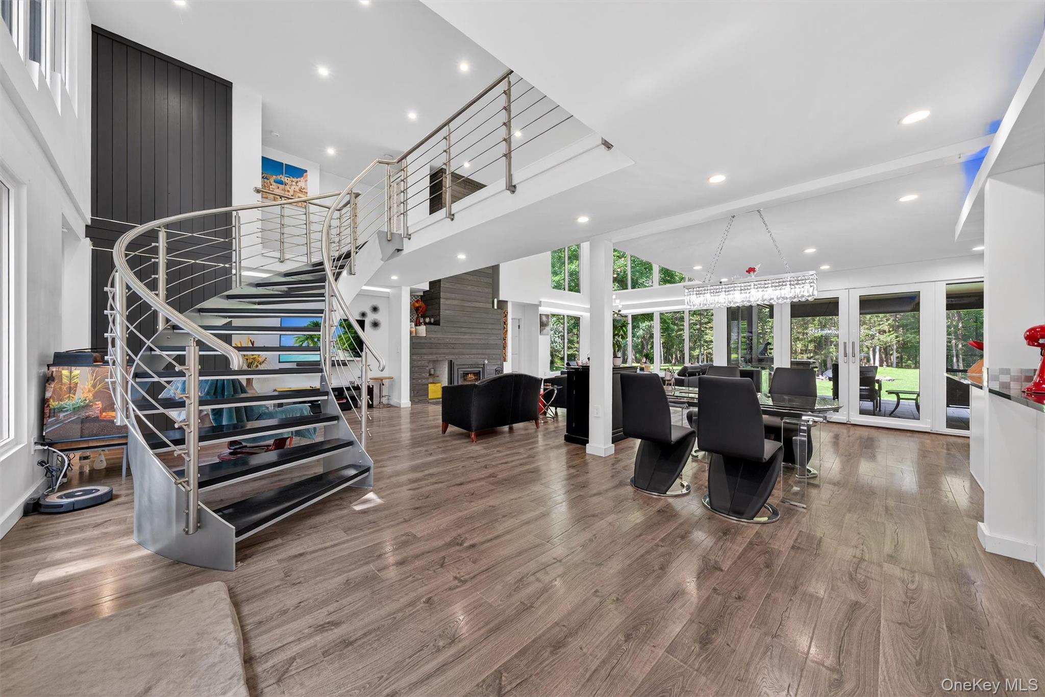 41 Sand Hill Lane, Florida, NY 10921