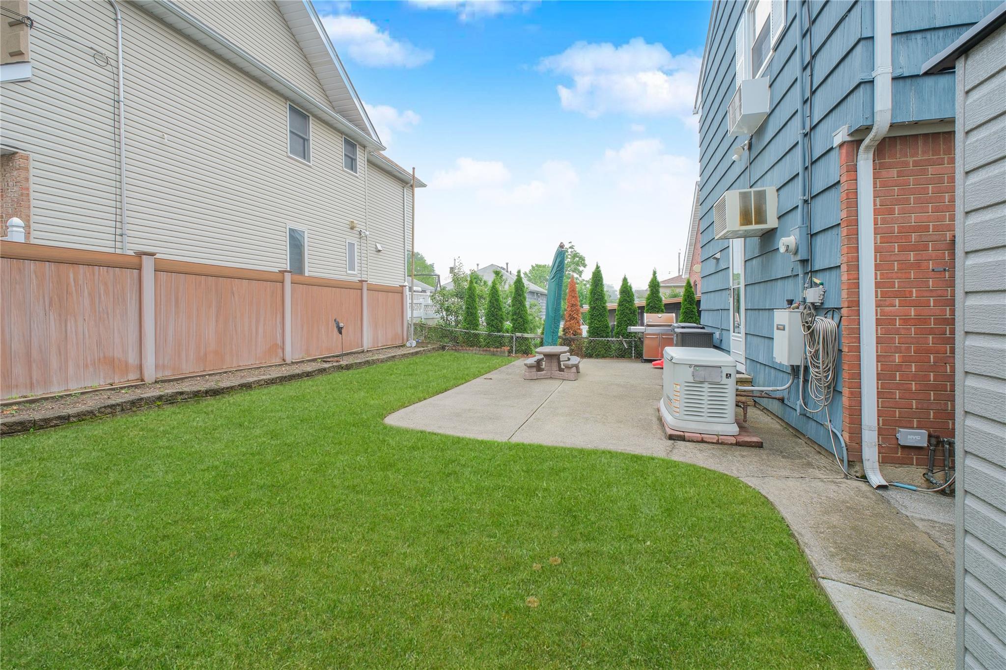 233 King Street, Staten Island, NY 10312