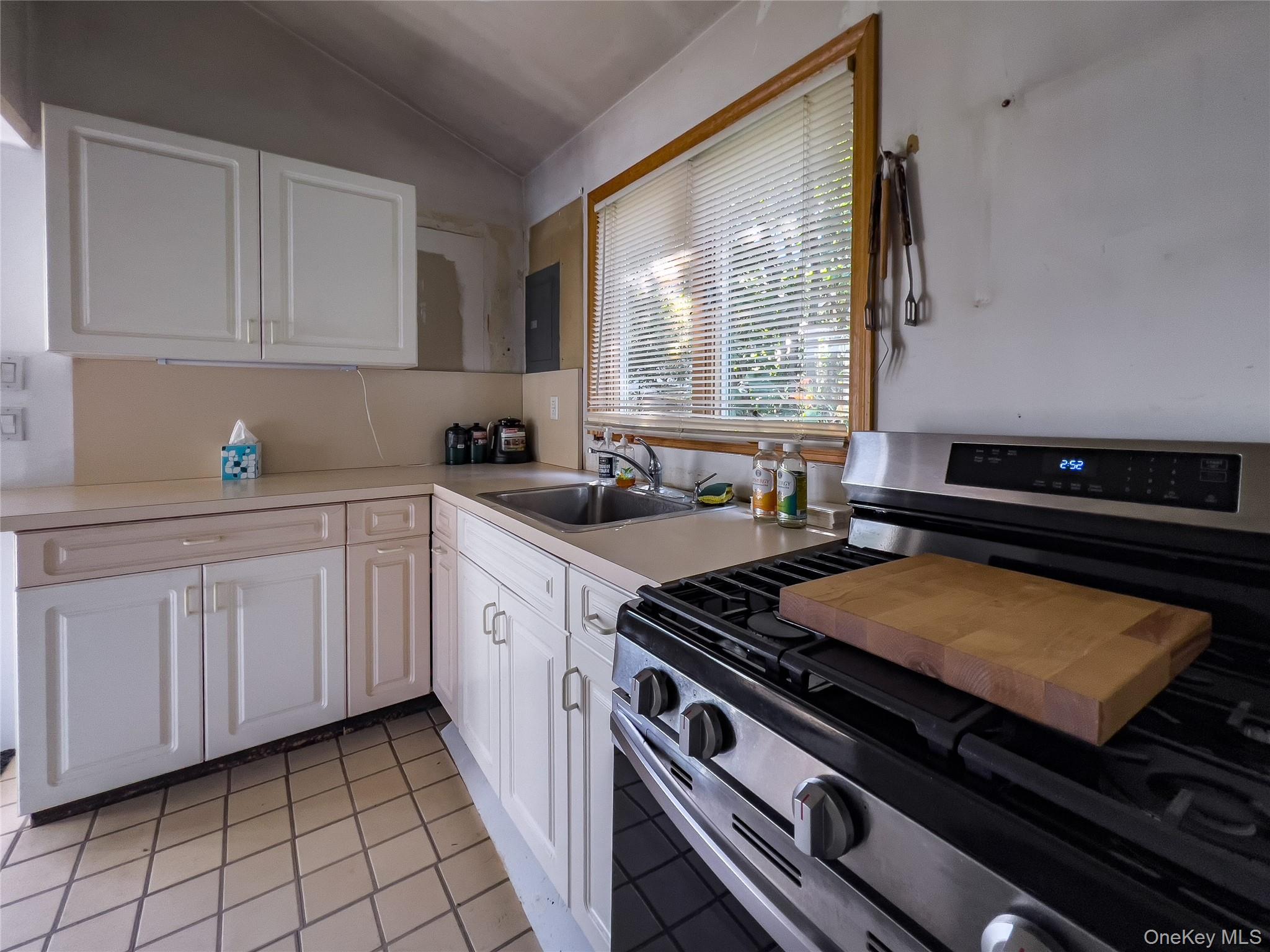 582 Jersey Avenue, Greenwood Lake, NY 10925