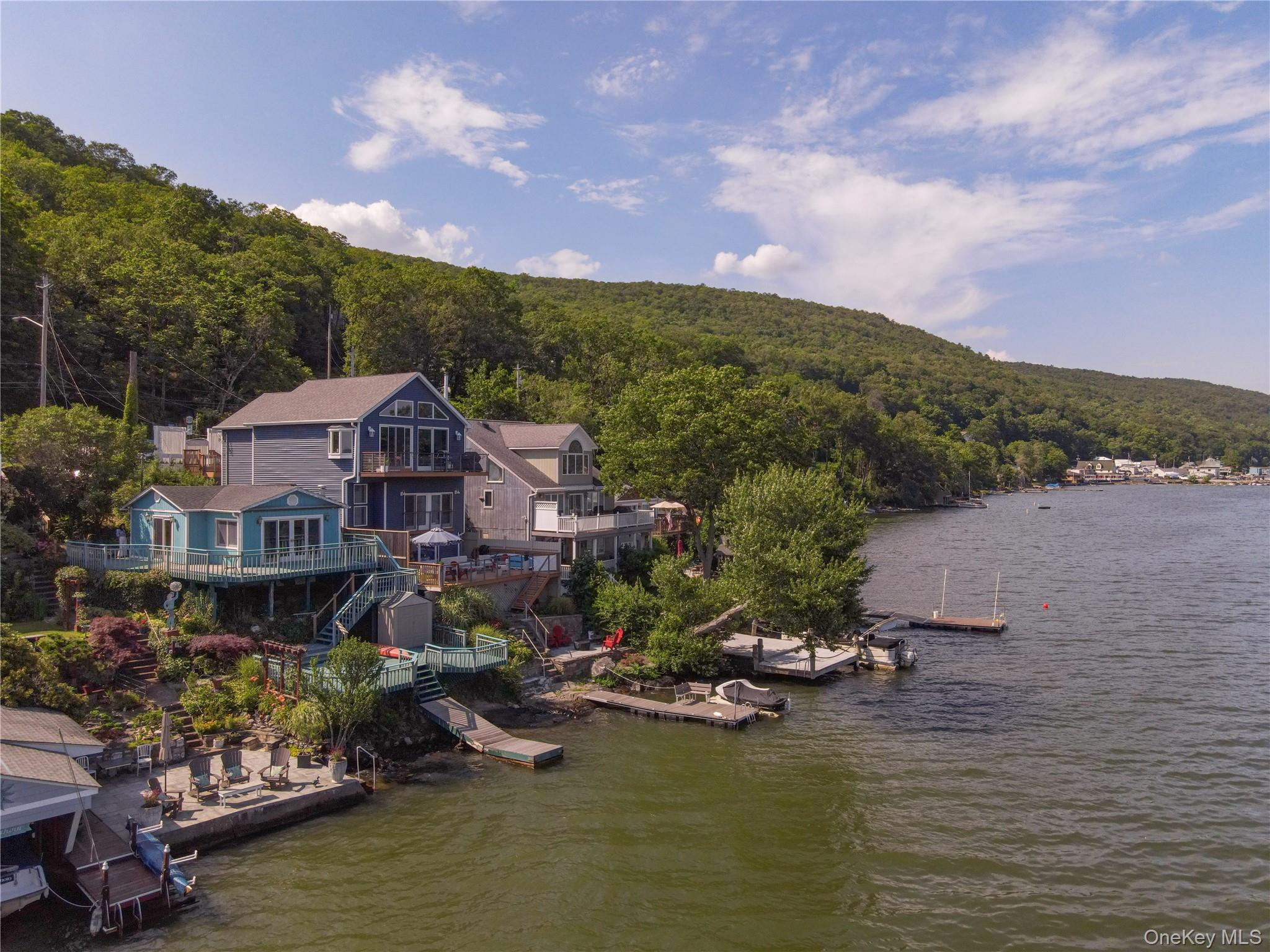 582 Jersey Avenue, Greenwood Lake, NY 10925