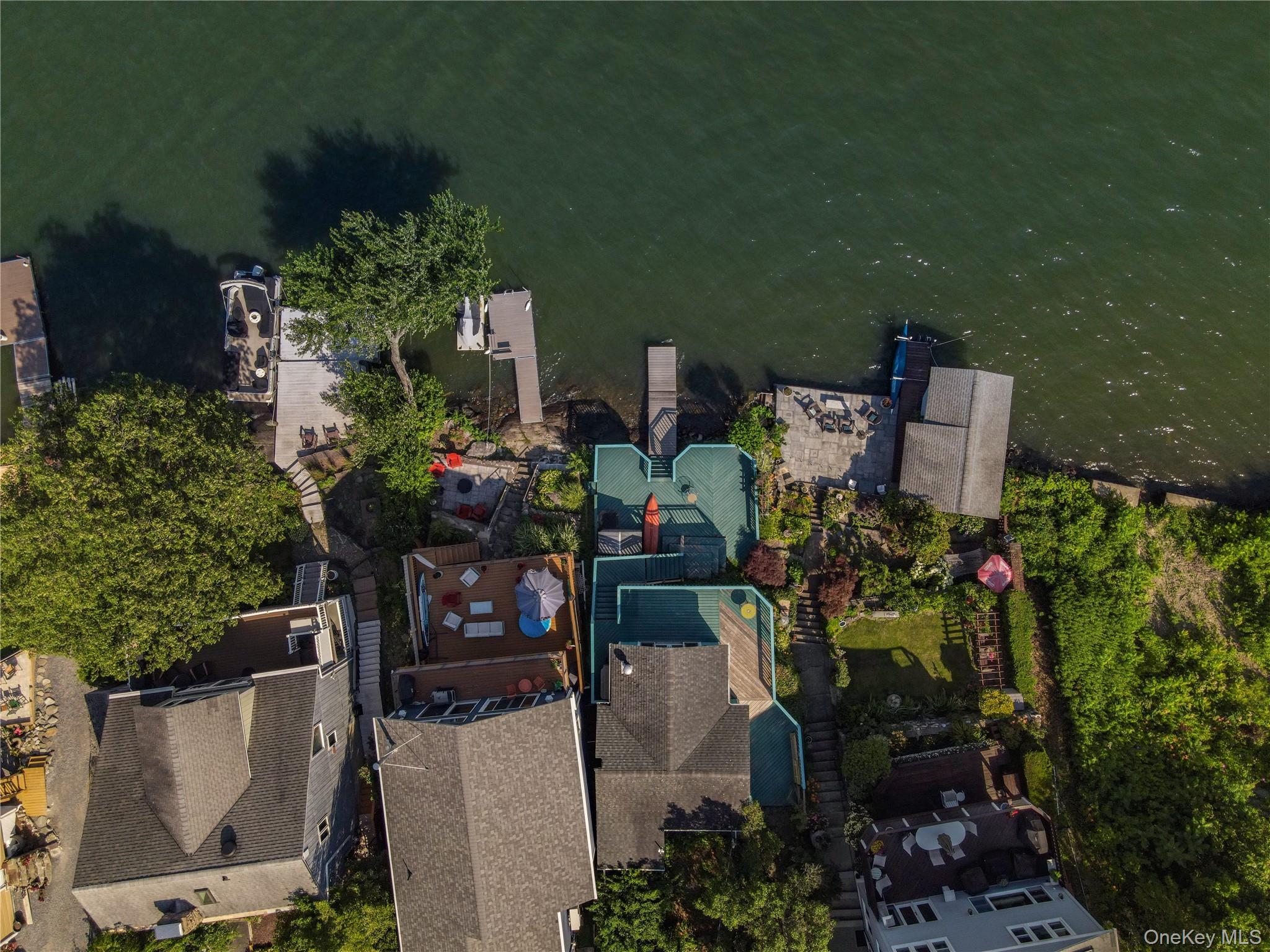 582 Jersey Avenue, Greenwood Lake, NY 10925