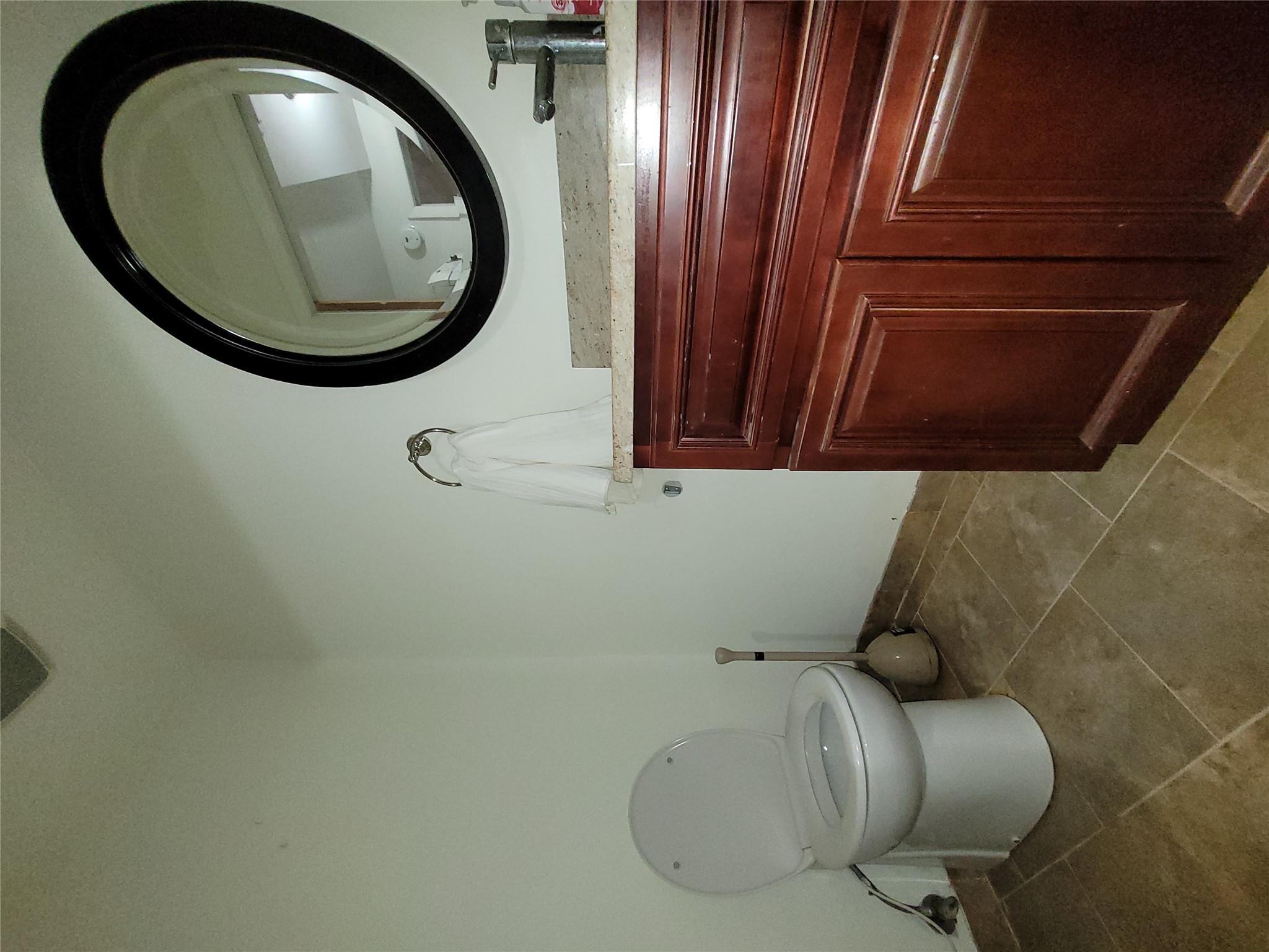 240-02 70th Avenue # 1C, Douglaston, NY 11362