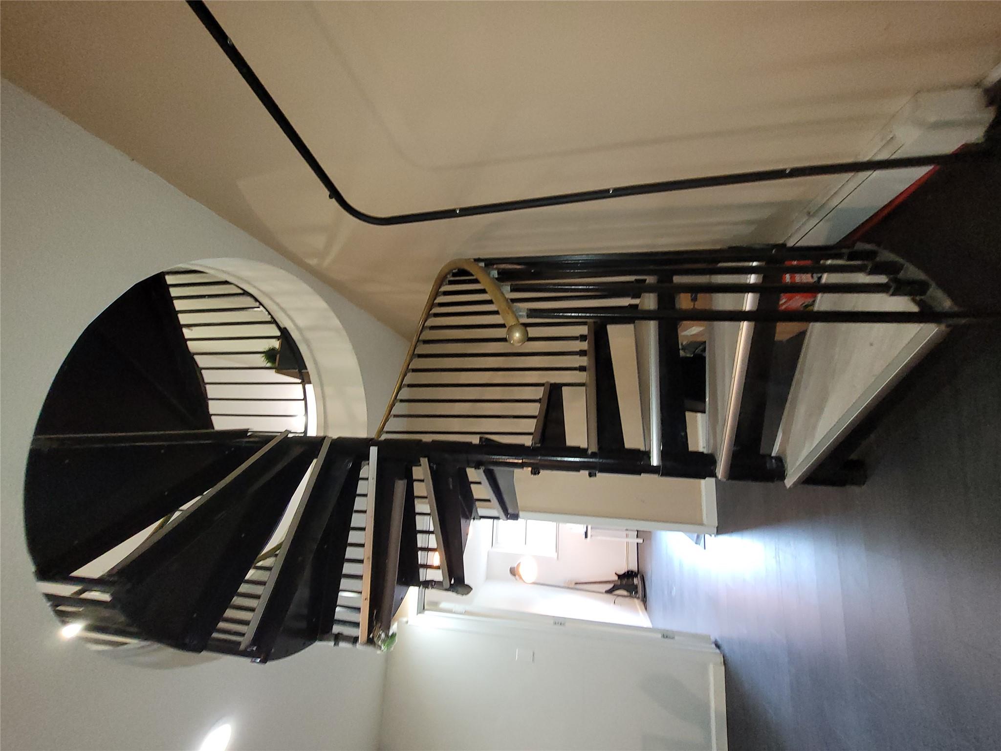 240-02 70th Avenue # 1C, Douglaston, NY 11362