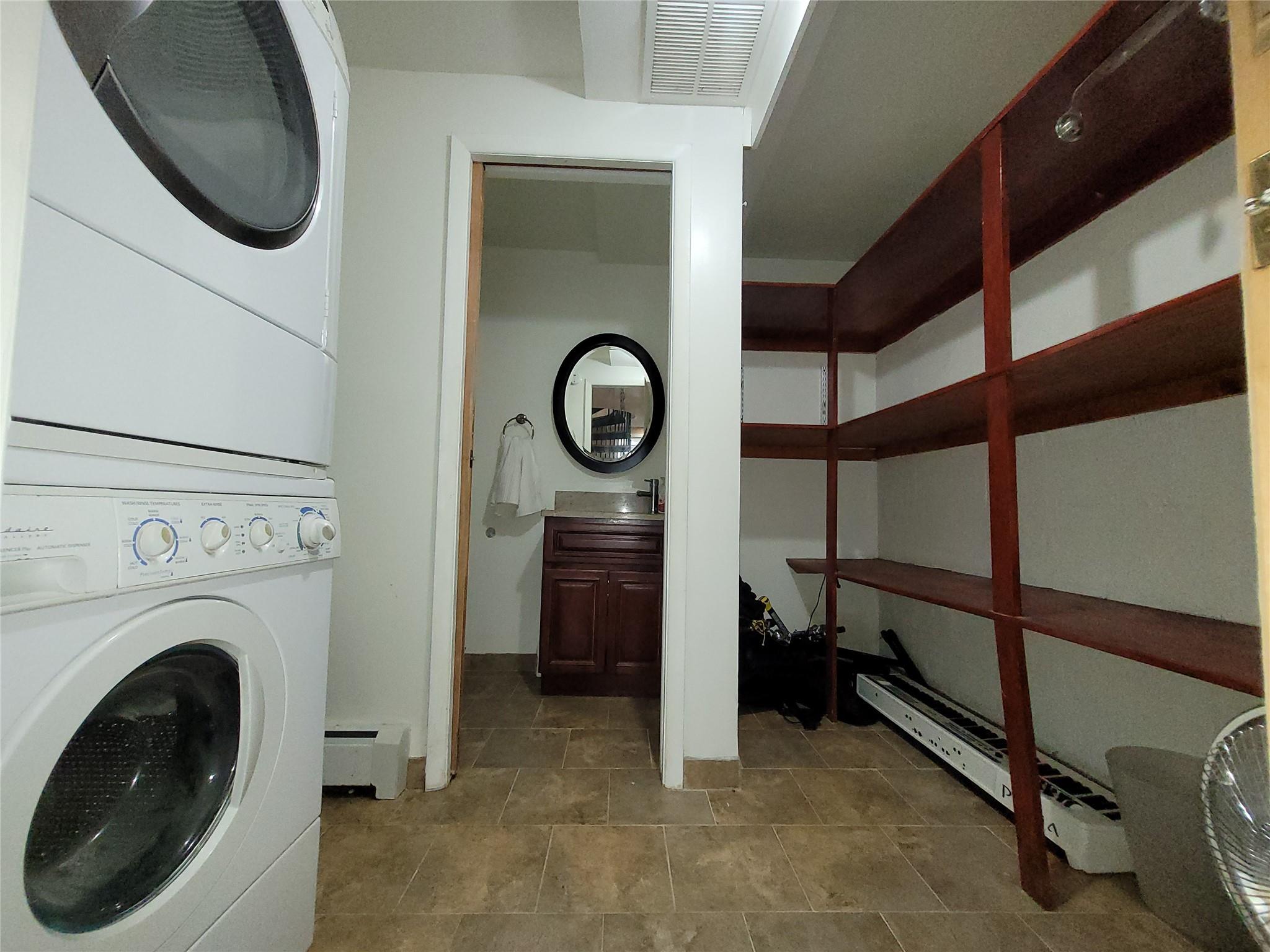 240-02 70th Avenue # 1C, Douglaston, NY 11362