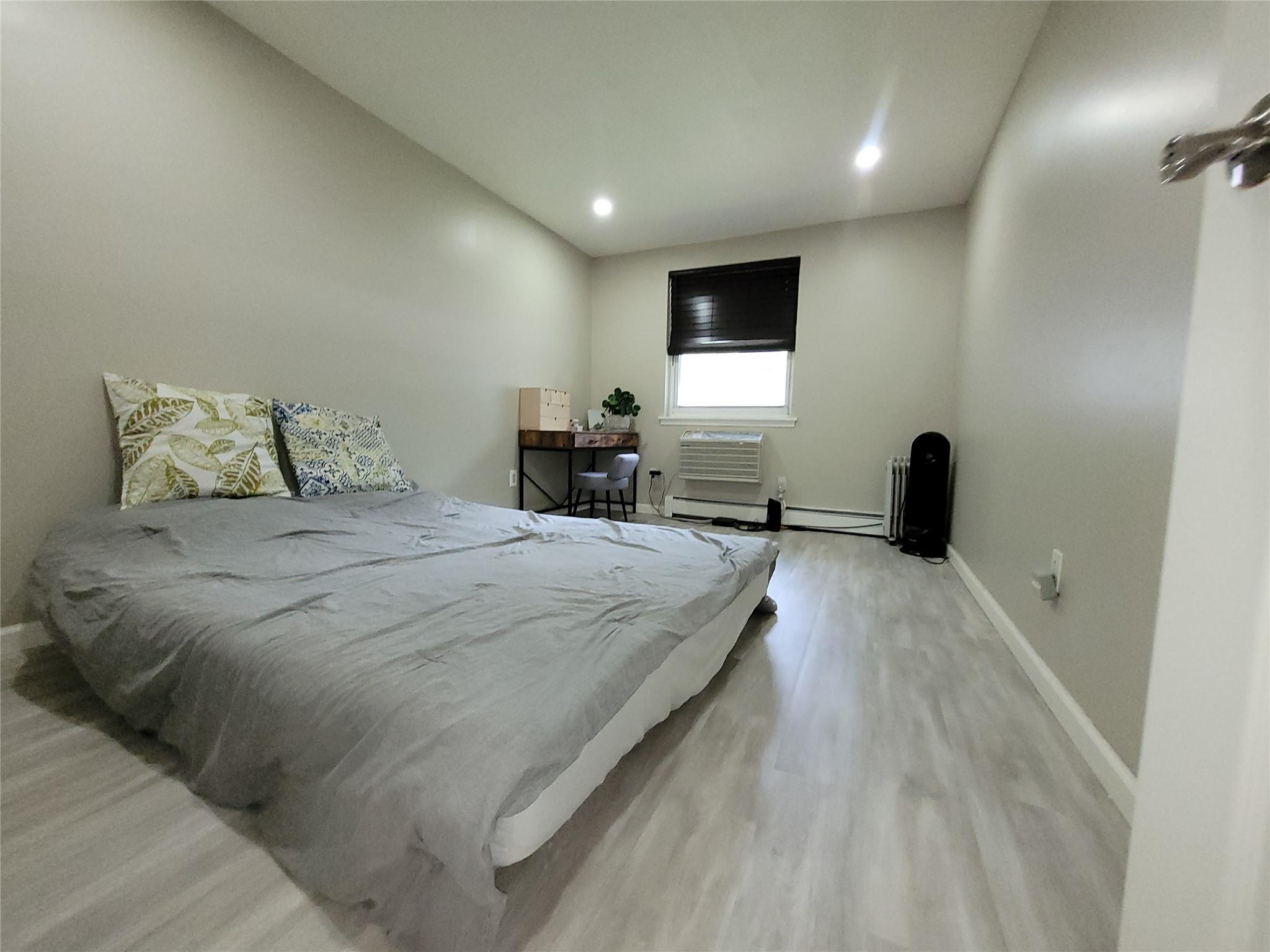 240-02 70th Avenue # 1C, Douglaston, NY 11362