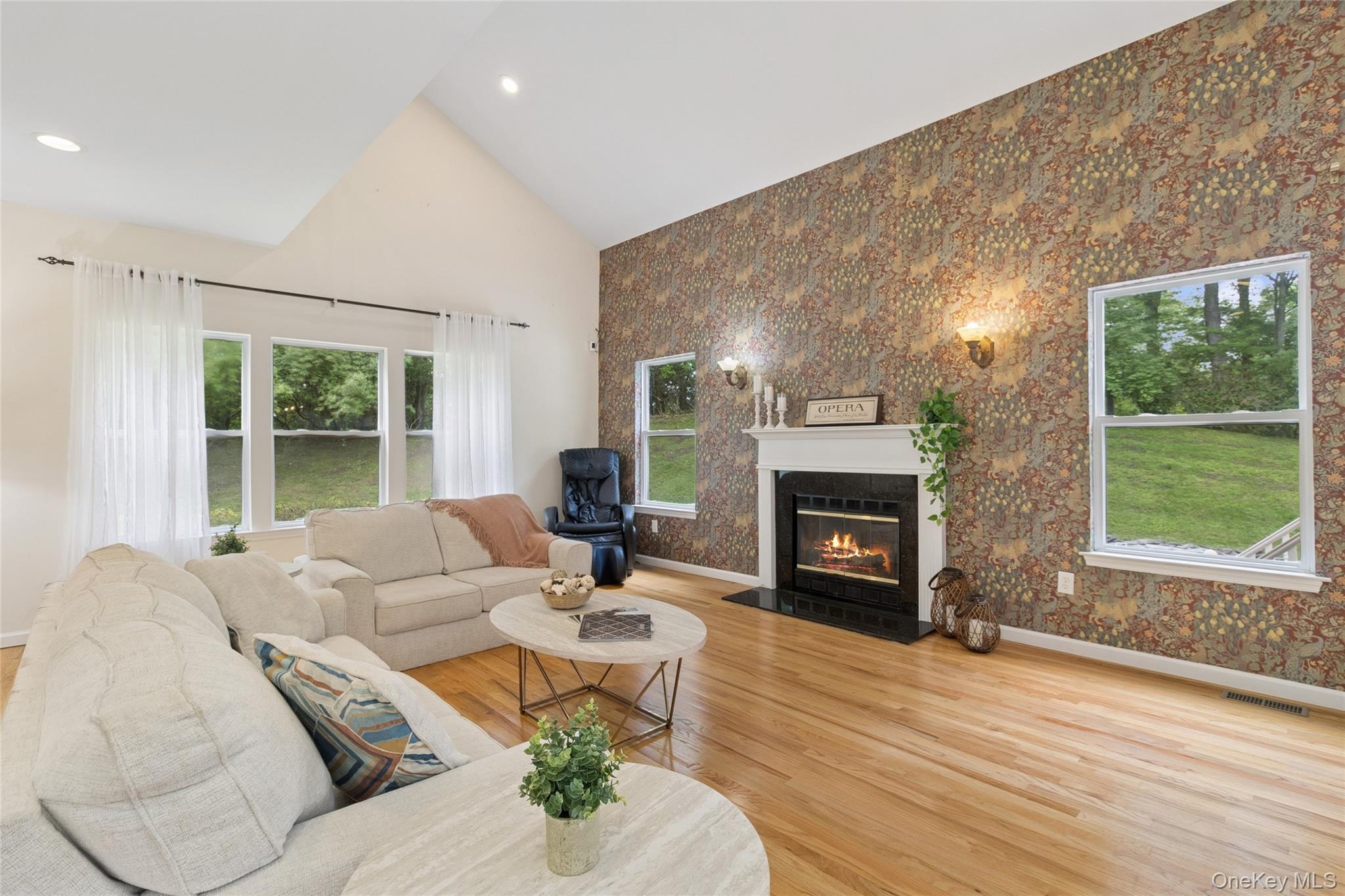 3 Heidi Lane, Mount Sinai, NY 11766