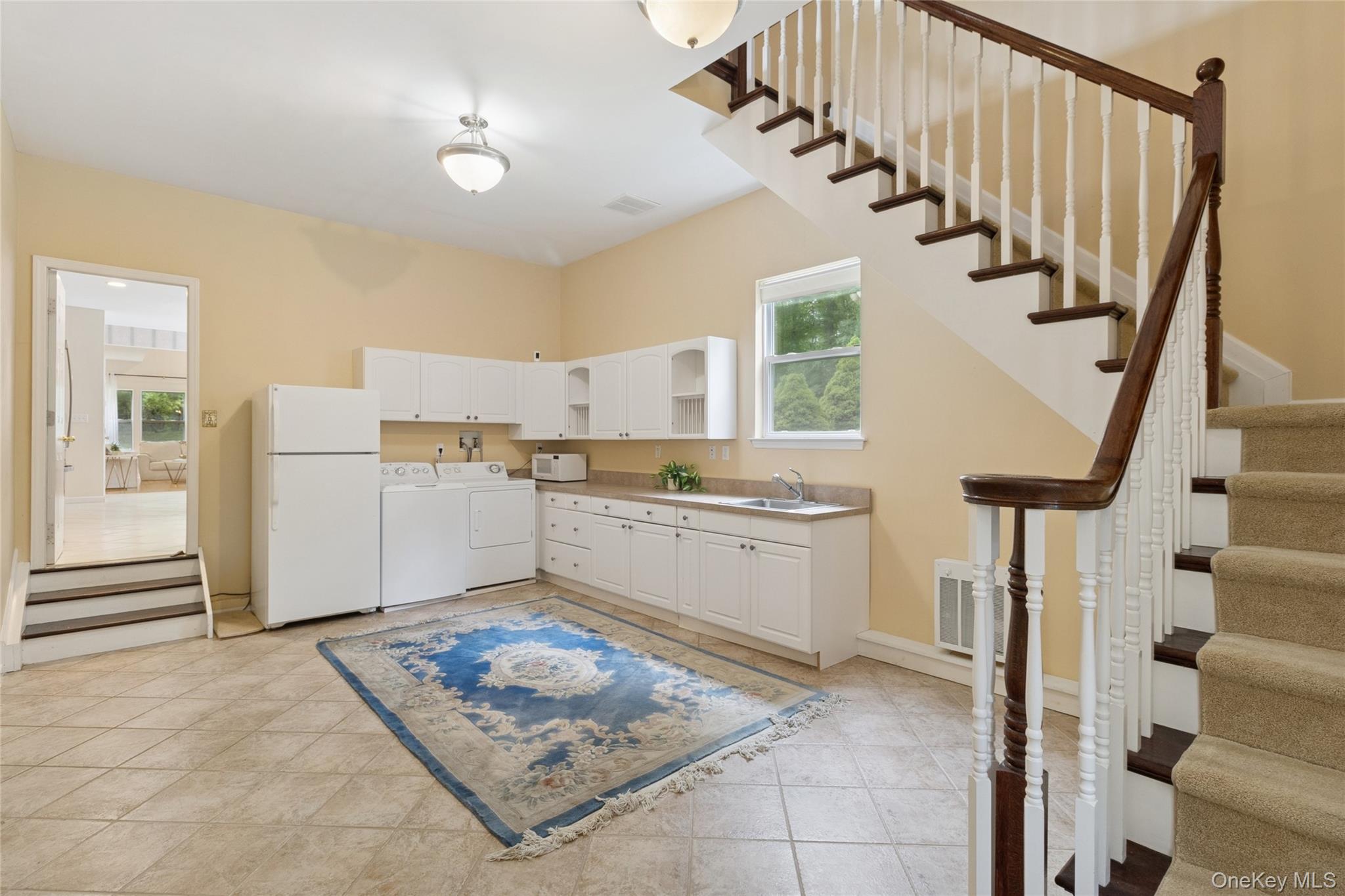 3 Heidi Lane, Mount Sinai, NY 11766