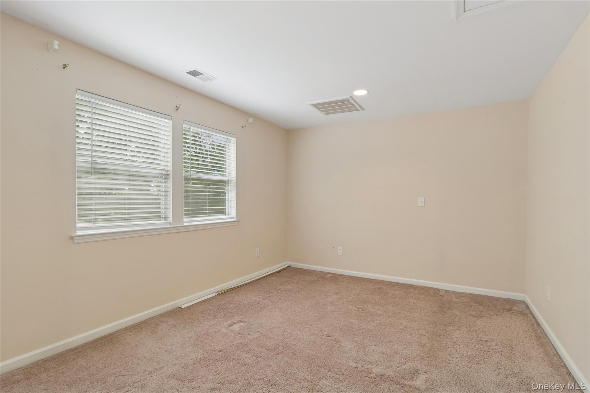 3 Heidi Lane, Mount Sinai, NY 11766