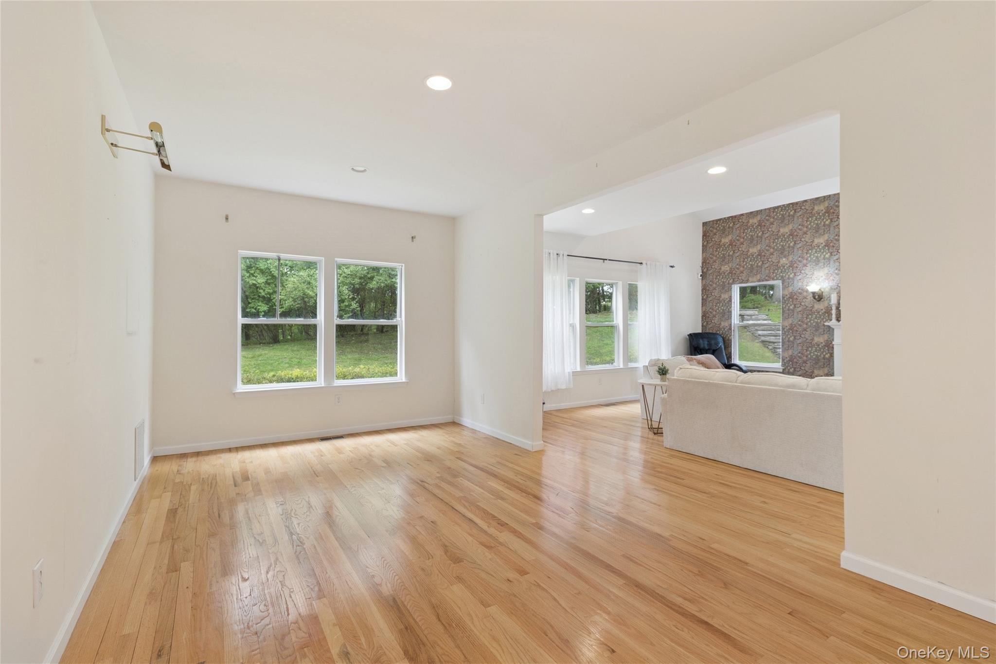 3 Heidi Lane, Mount Sinai, NY 11766