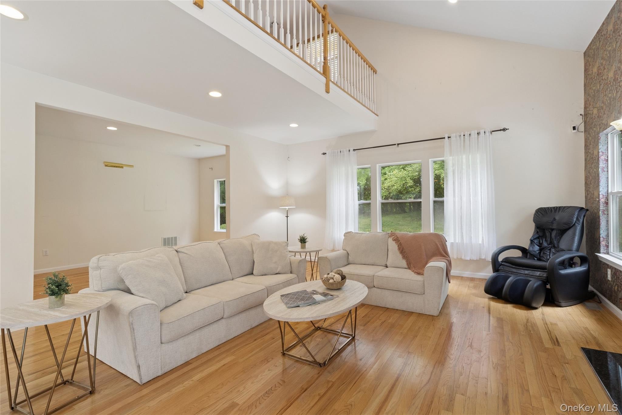 3 Heidi Lane, Mount Sinai, NY 11766