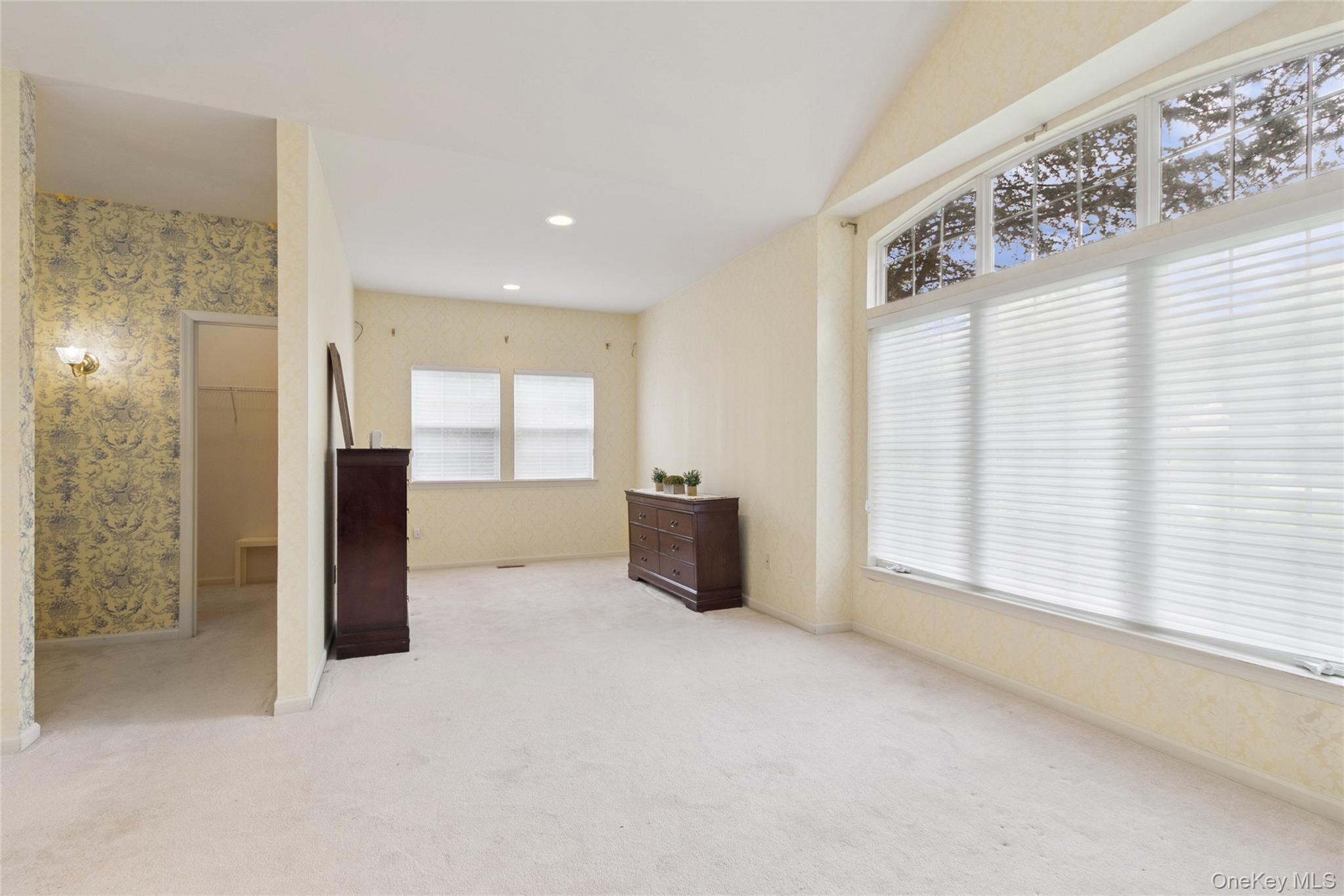 3 Heidi Lane, Mount Sinai, NY 11766