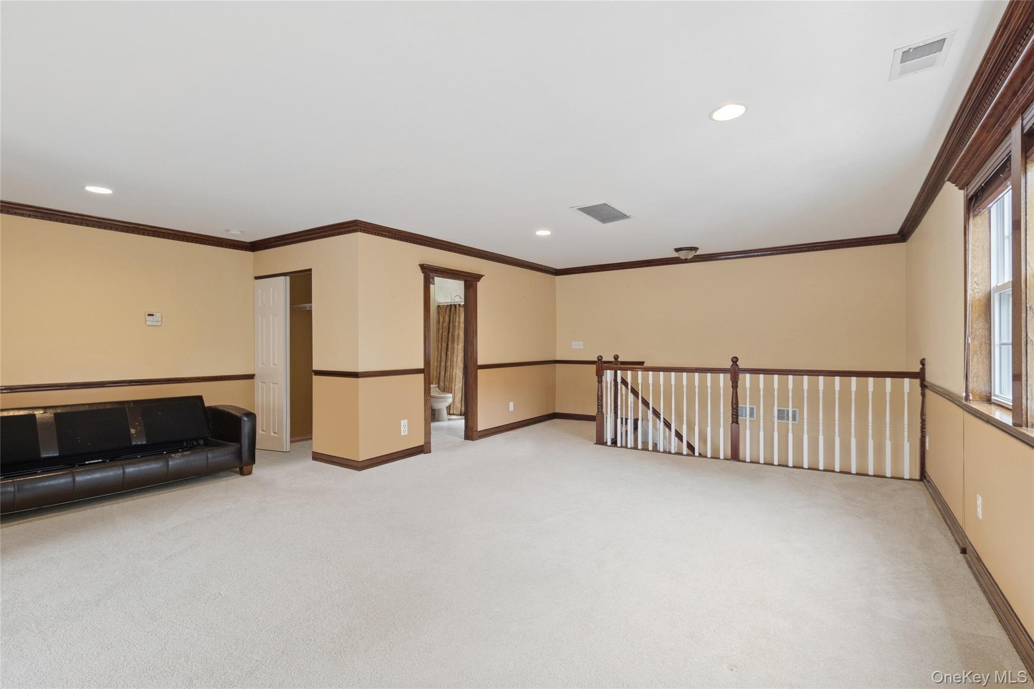 3 Heidi Lane, Mount Sinai, NY 11766