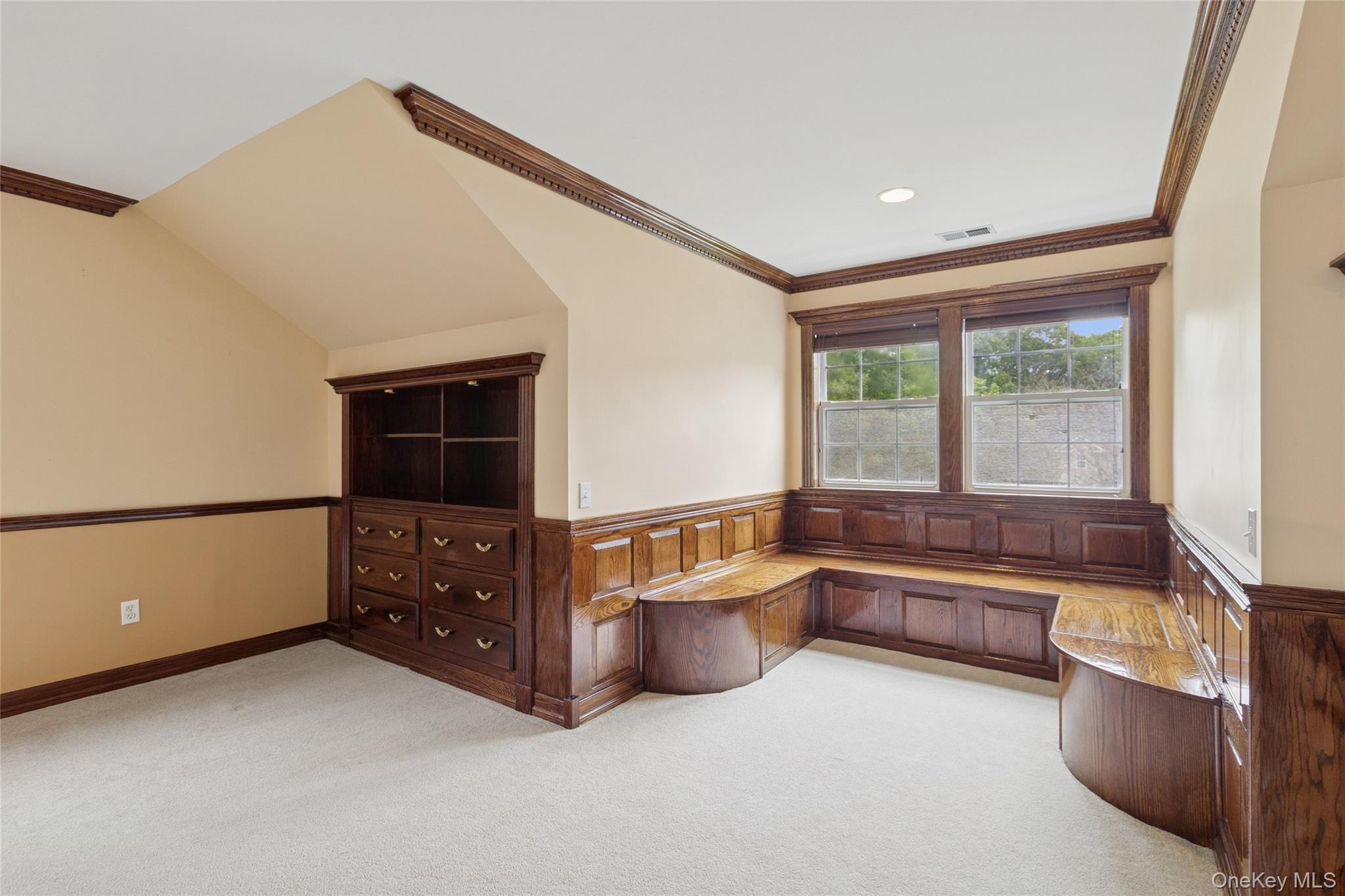 3 Heidi Lane, Mount Sinai, NY 11766