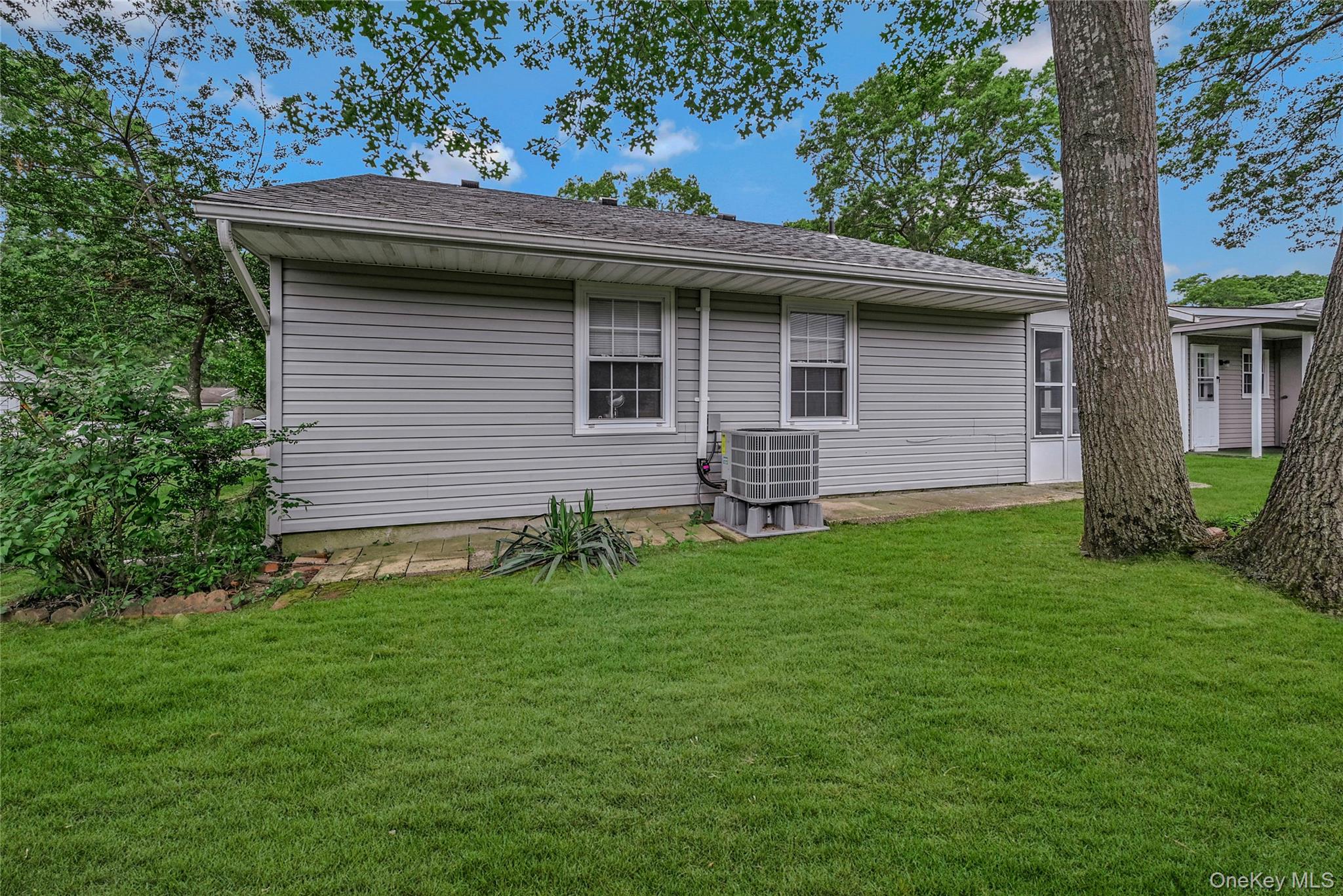 151 Laurance Lane, Ridge, NY 11961