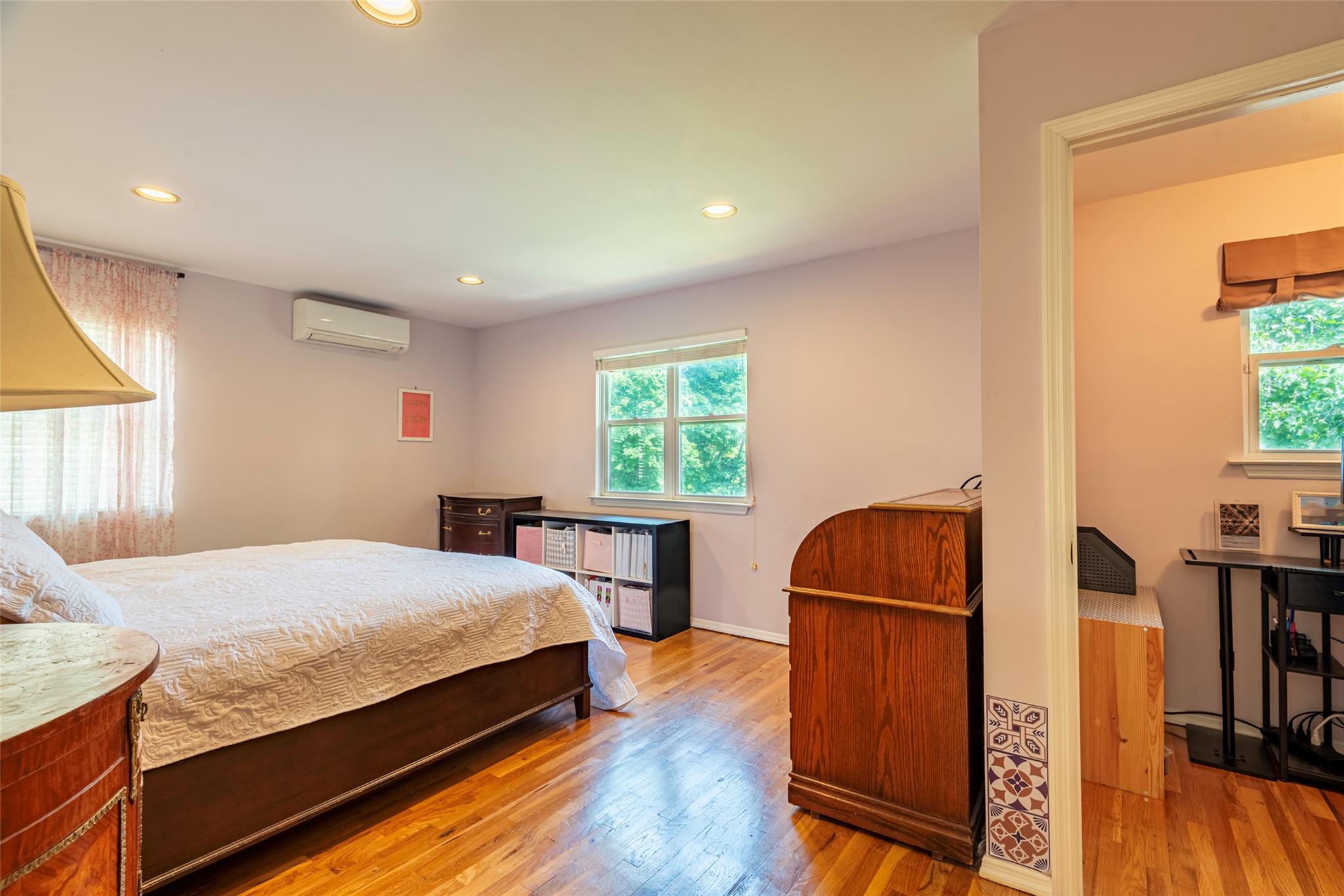 53 Vista Hill Road, Great Neck, NY 11021