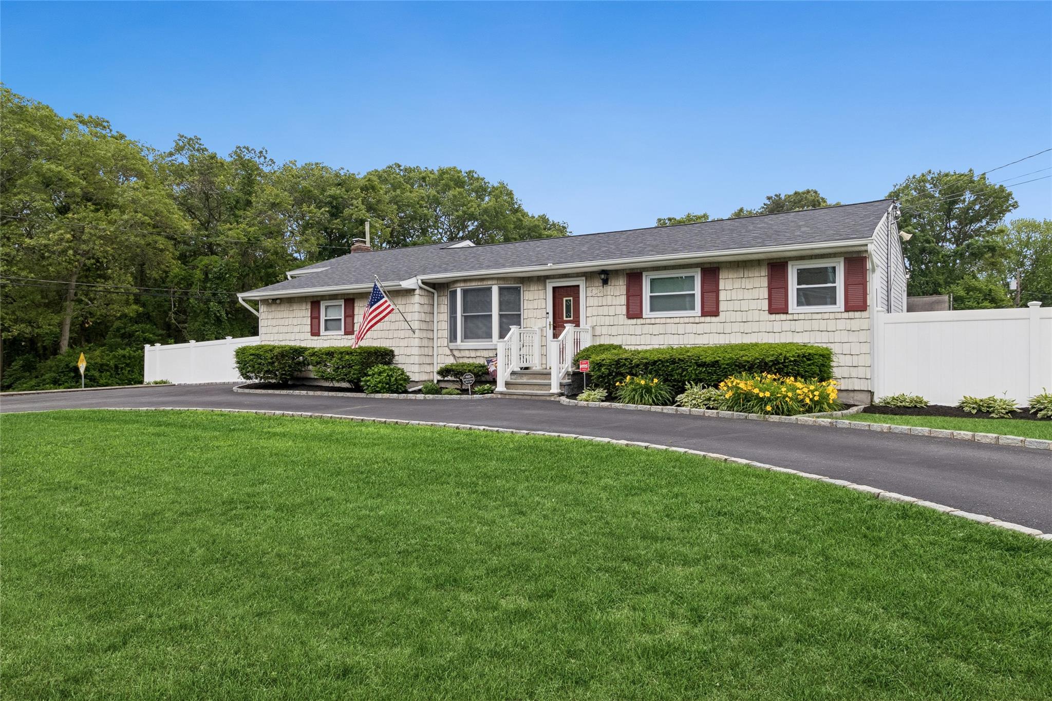2 Rockaway Street, Holtsville, NY 11742