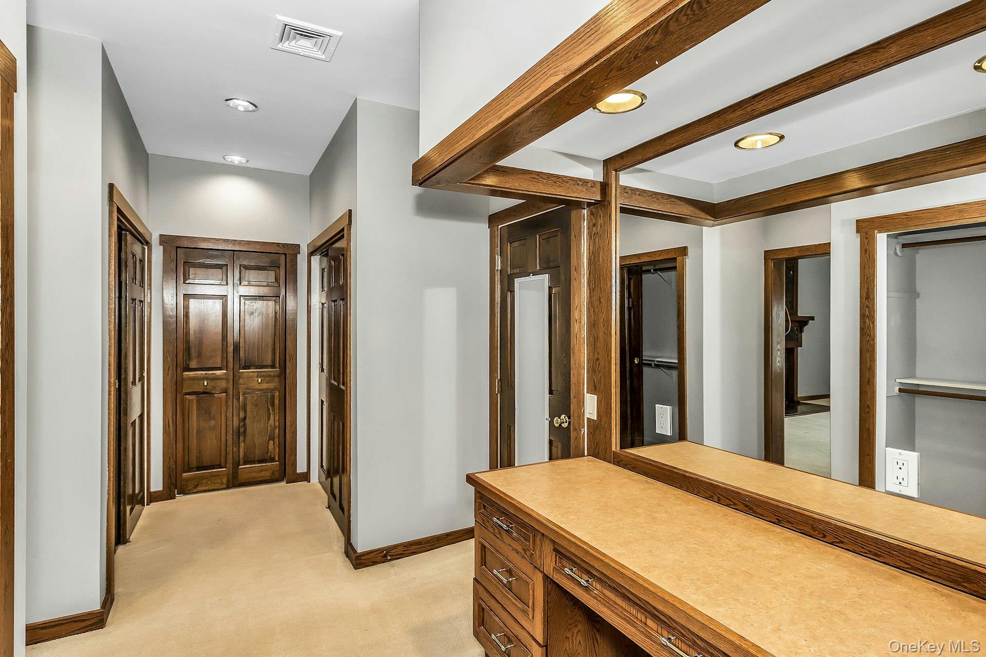 12 Orient Avenue, Northport, NY 11768