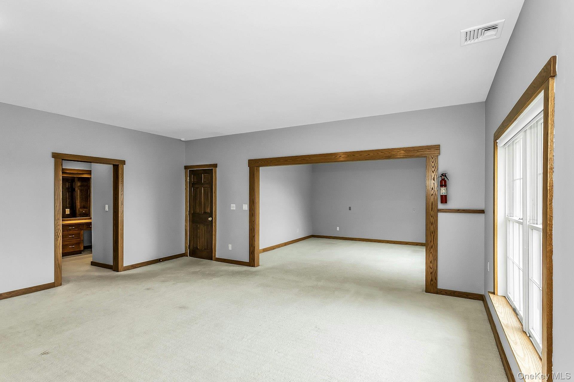 12 Orient Avenue, Northport, NY 11768