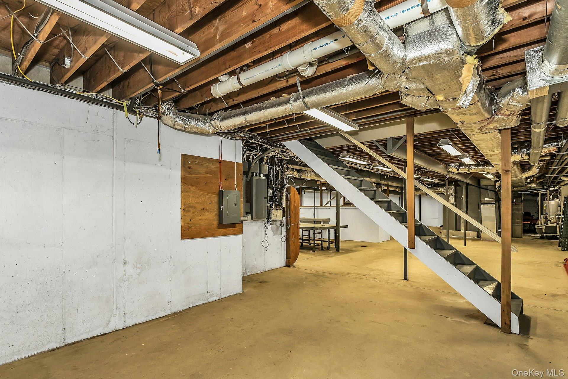 12 Orient Avenue, Northport, NY 11768