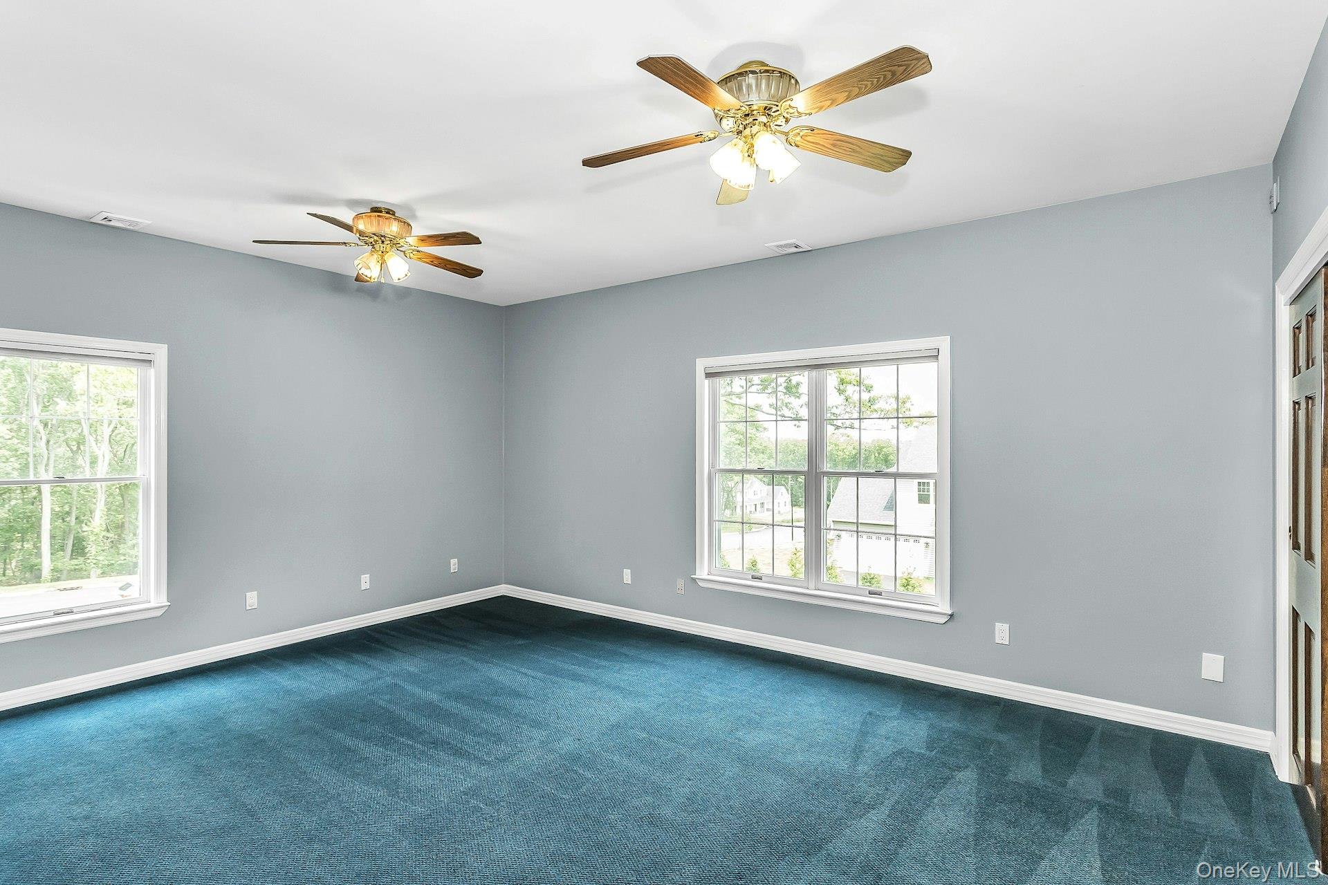 12 Orient Avenue, Northport, NY 11768