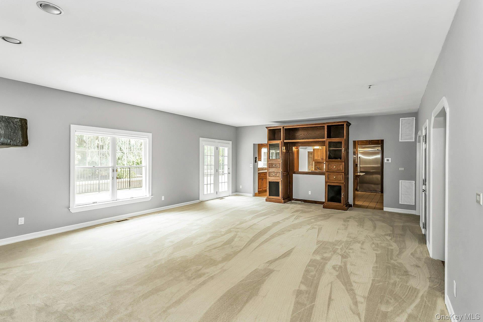 12 Orient Avenue, Northport, NY 11768