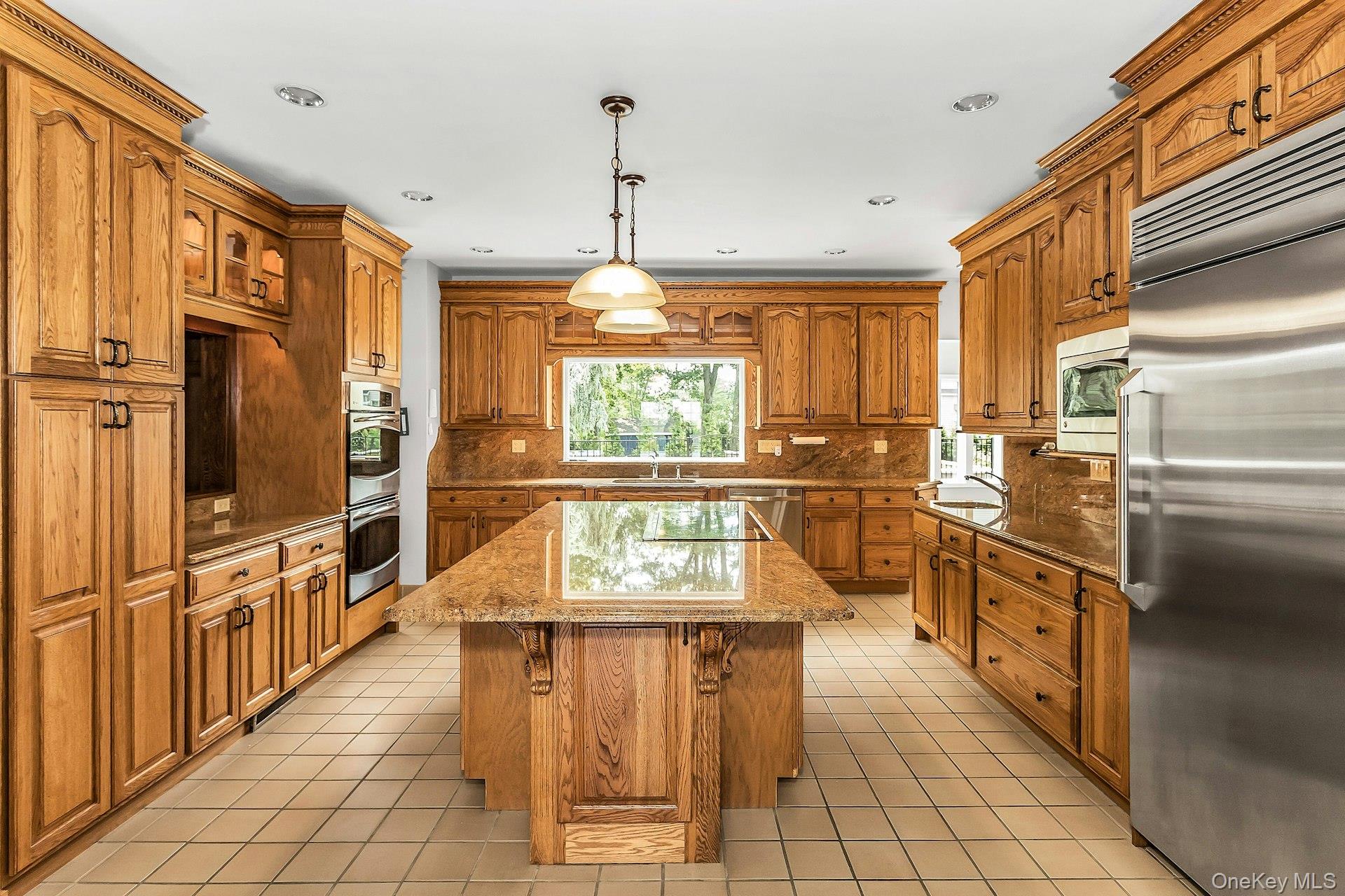 12 Orient Avenue, Northport, NY 11768