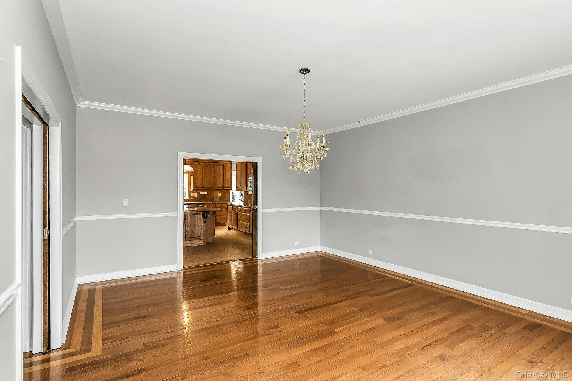 12 Orient Avenue, Northport, NY 11768