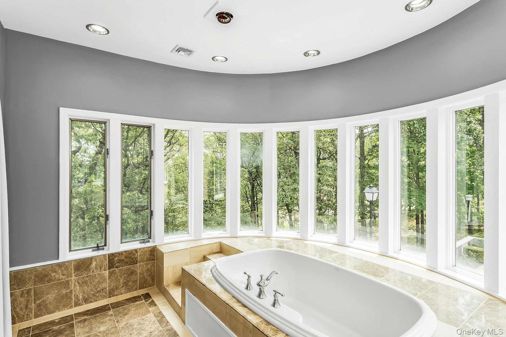 12 Orient Avenue, Northport, NY 11768