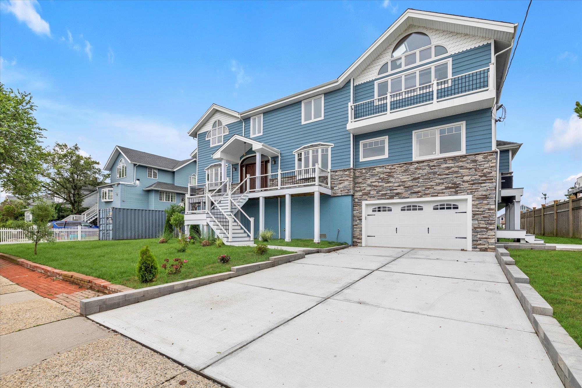 744 S Long Beach Avenue, Freeport, NY 11520