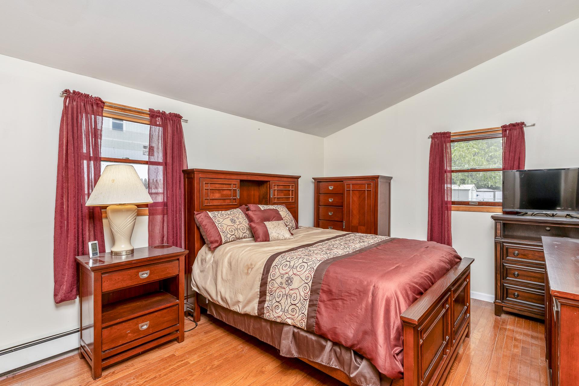 137 Riverside Avenue, Mastic Beach, NY 11951