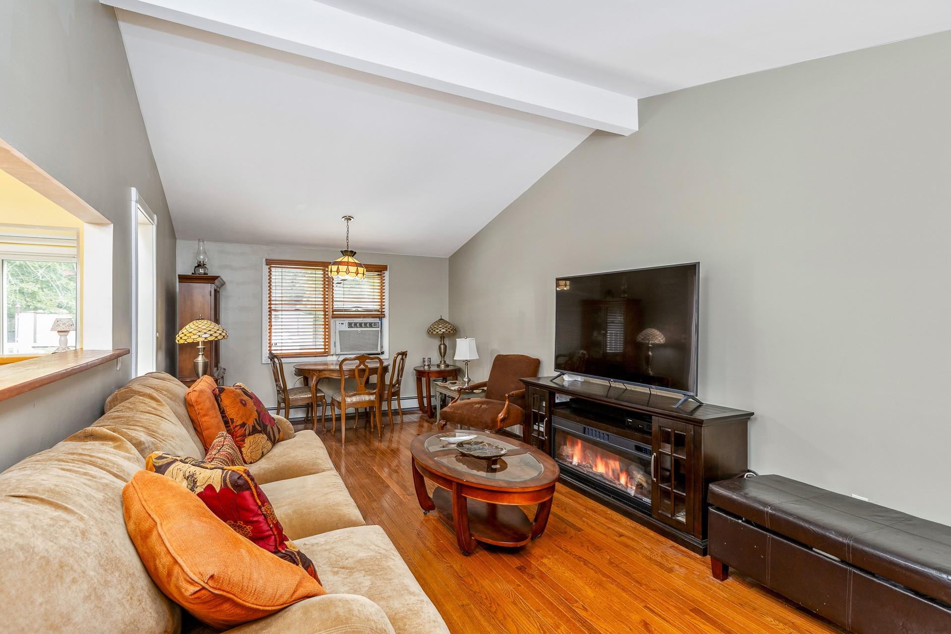 137 Riverside Avenue, Mastic Beach, NY 11951