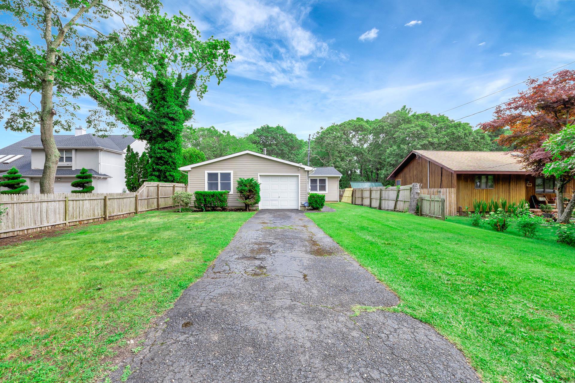 137 Riverside Avenue, Mastic Beach, NY 11951