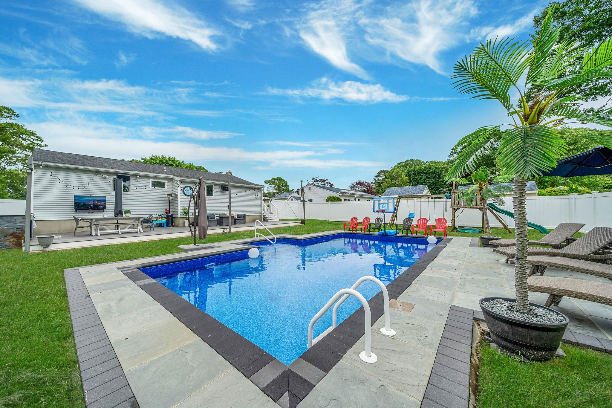 80 Breston Drive E, Shirley, NY 11967